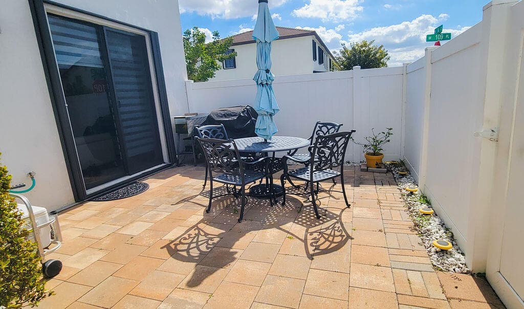 10902 W 33rd Way, Hialeah, FL 33018 92
