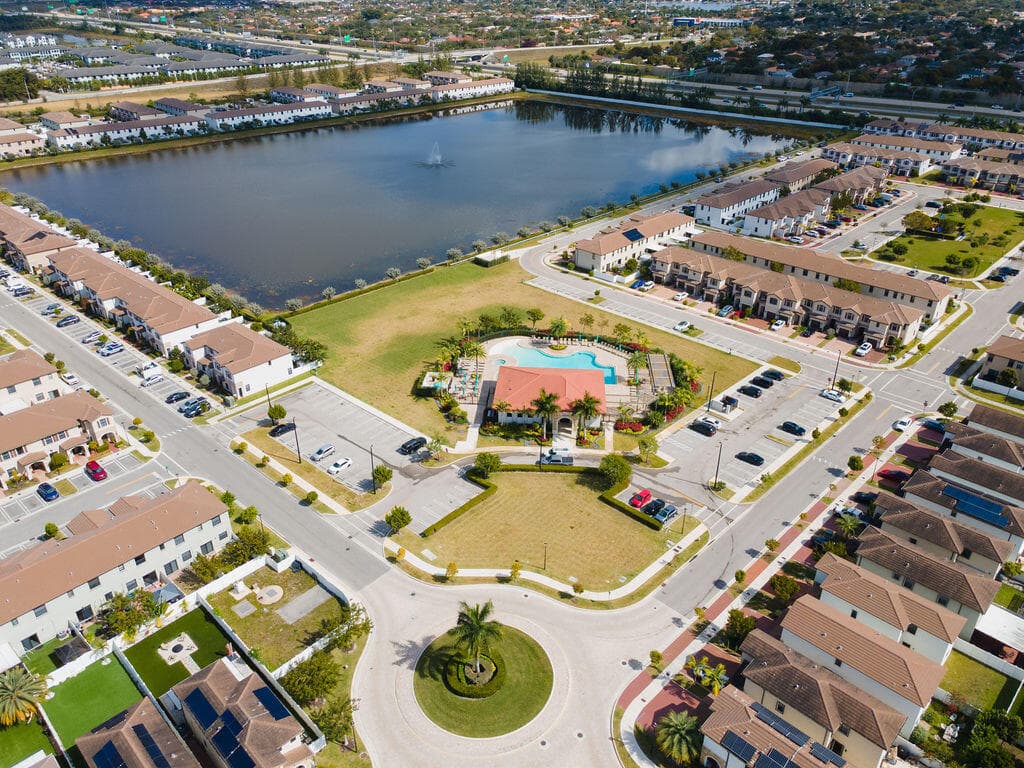 10902 W 33rd Way, Hialeah, FL 33018 108