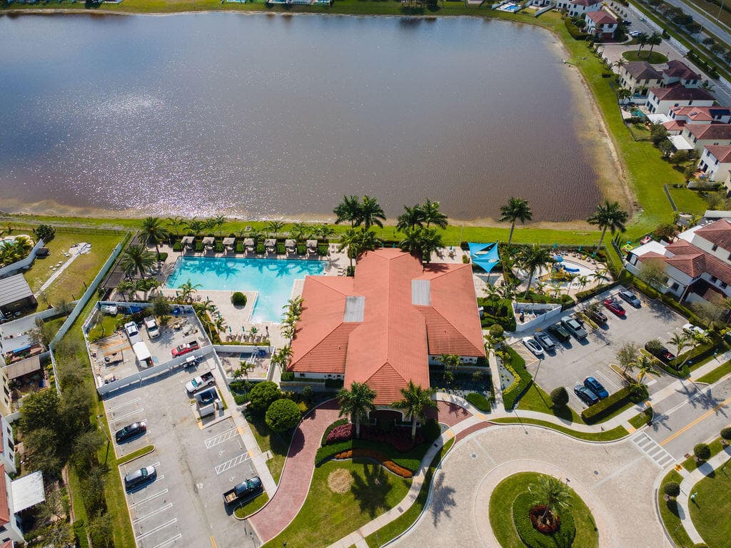 10902 W 33rd Way, Hialeah, FL 33018 114