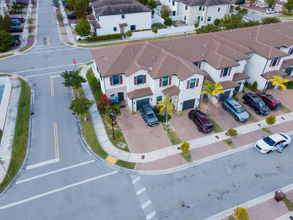 10902 W 33rd Way, Hialeah, FL 33018 119