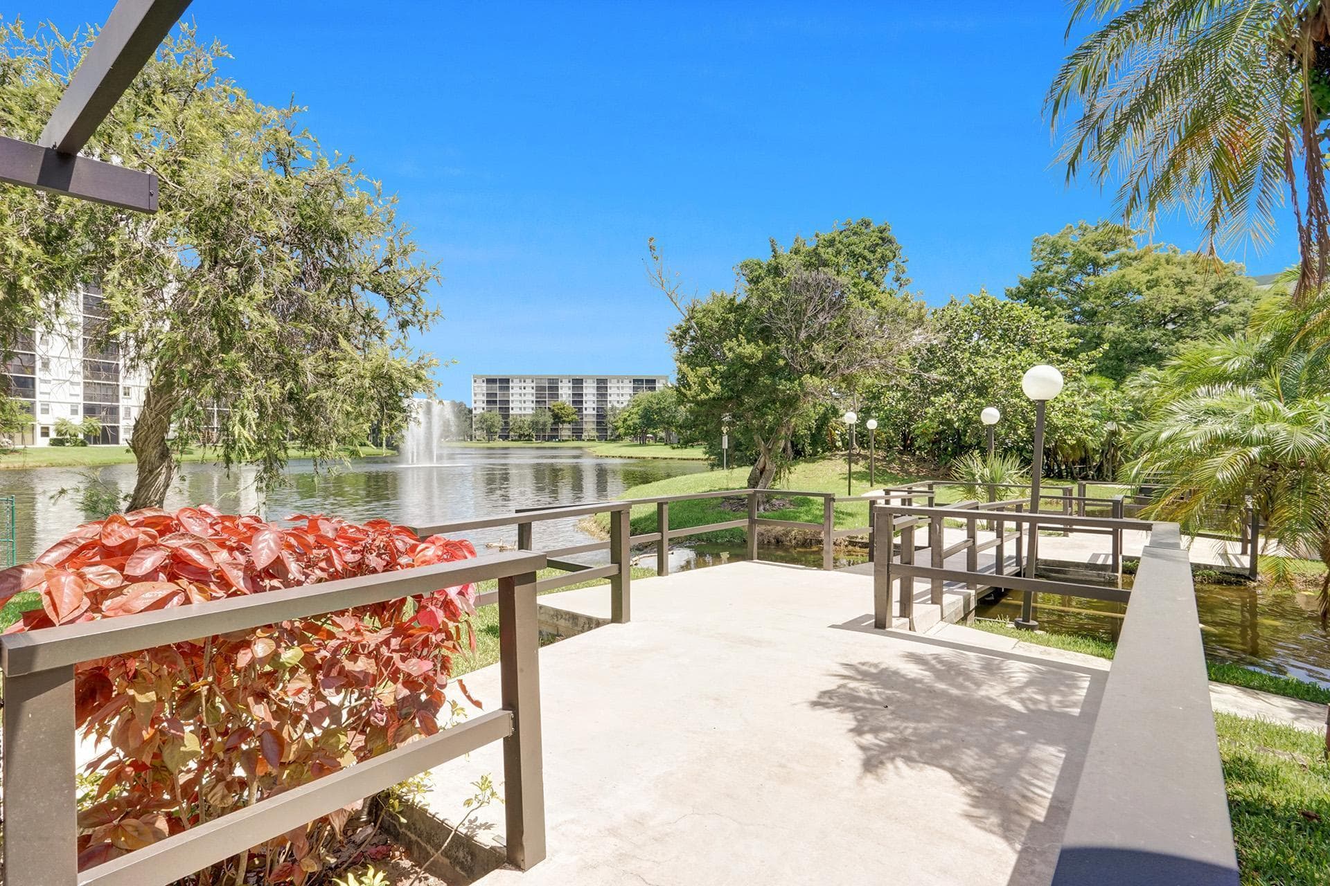 2334 S Cypress Bend Drive 907, Pompano Beach, FL 33069 5