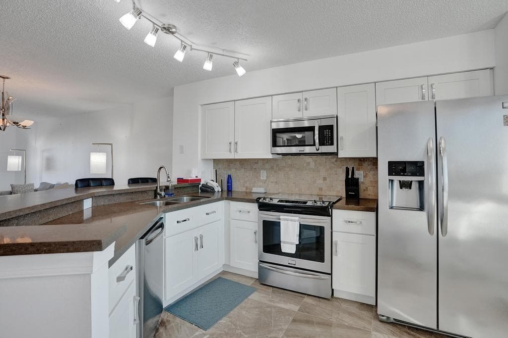 2334 S Cypress Bend Drive 907, Pompano Beach, FL 33069 11
