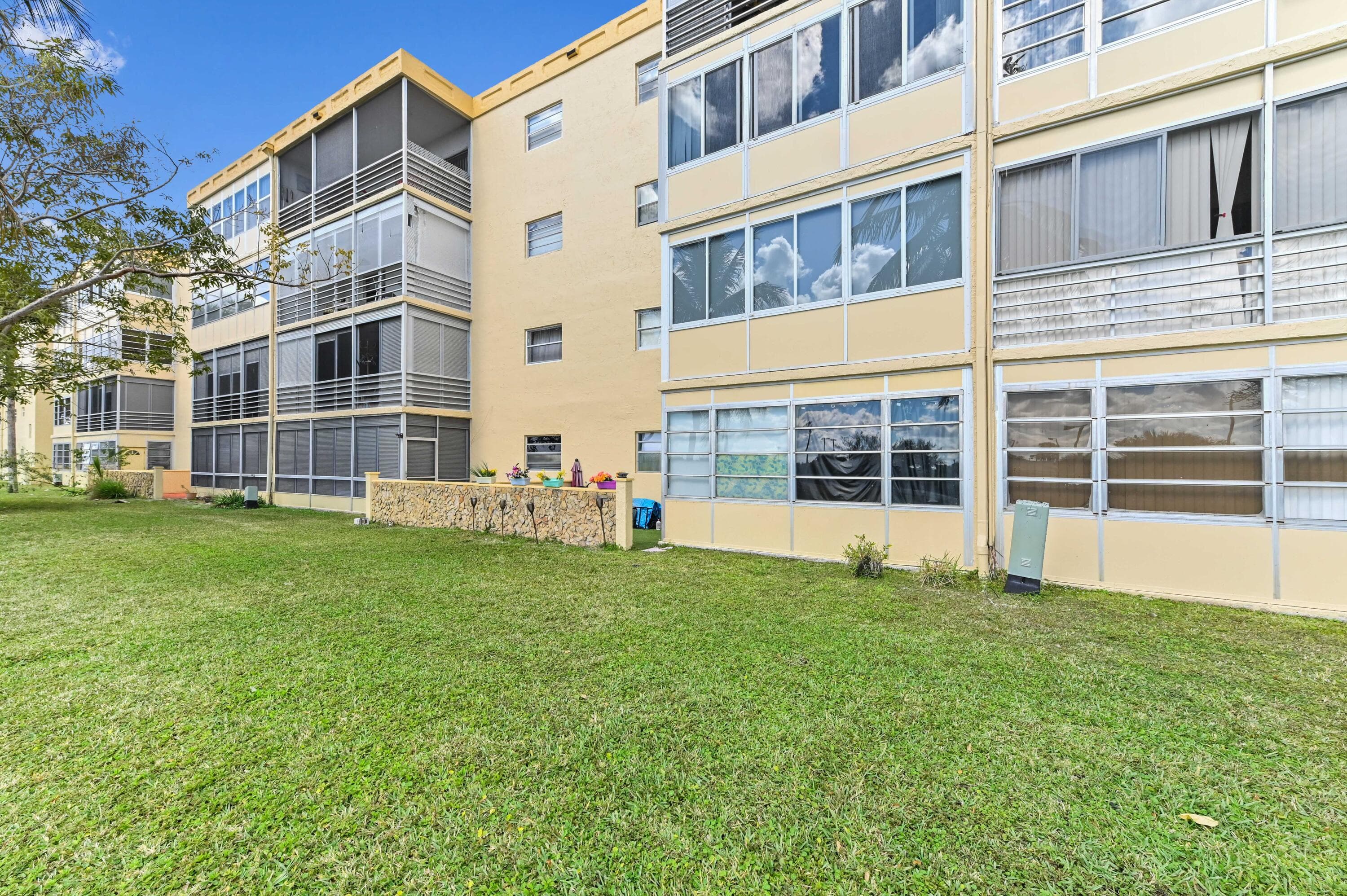 3940 NW 42nd Avenue 116, Lauderdale Lakes, FL 33319 20