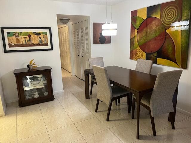 300 Windsor M, West Palm Beach, FL 33417 5