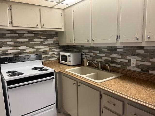 300 Windsor M, West Palm Beach, FL 33417 7