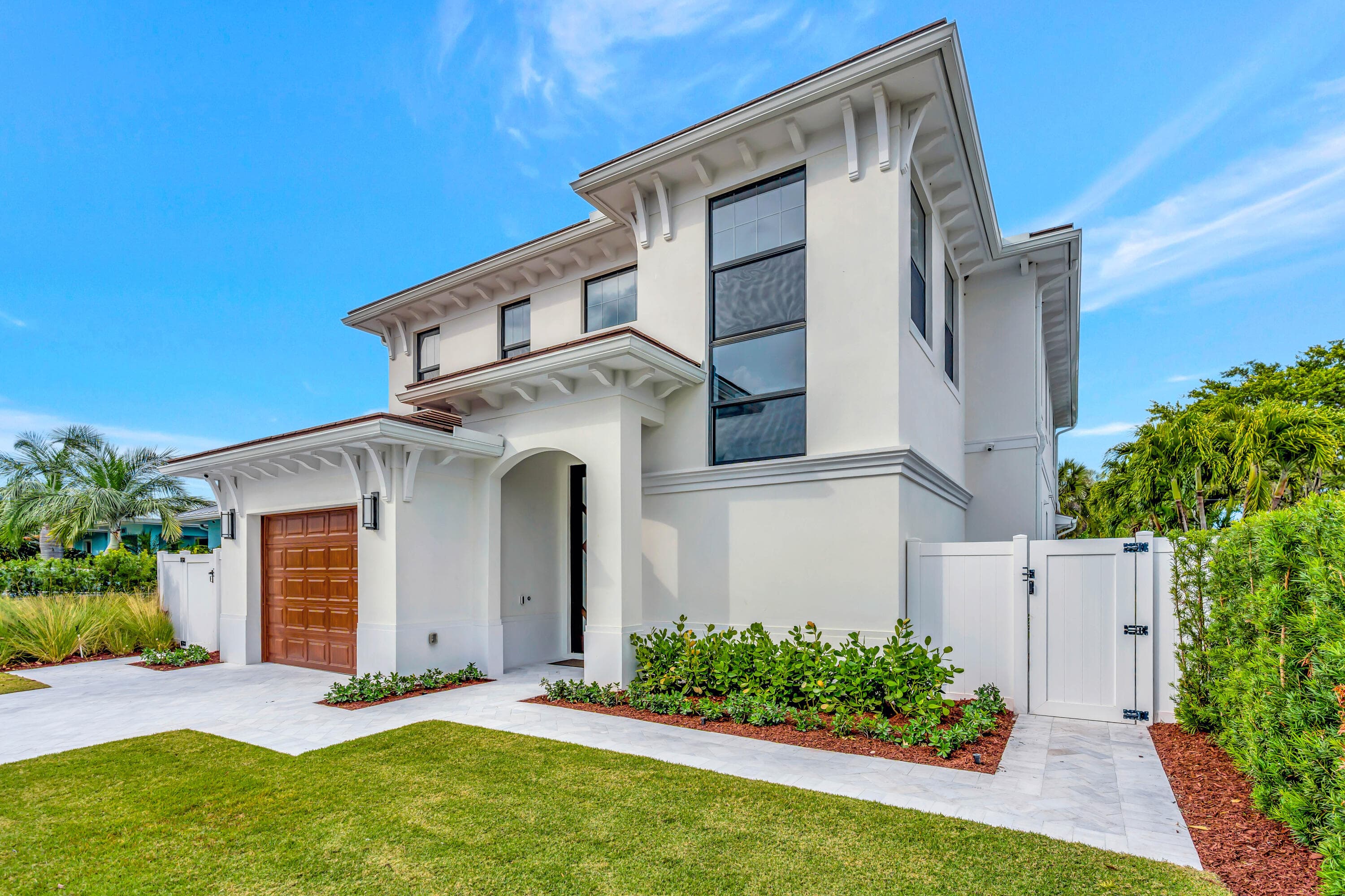 245 Alhambra Place, West Palm Beach, FL 33405