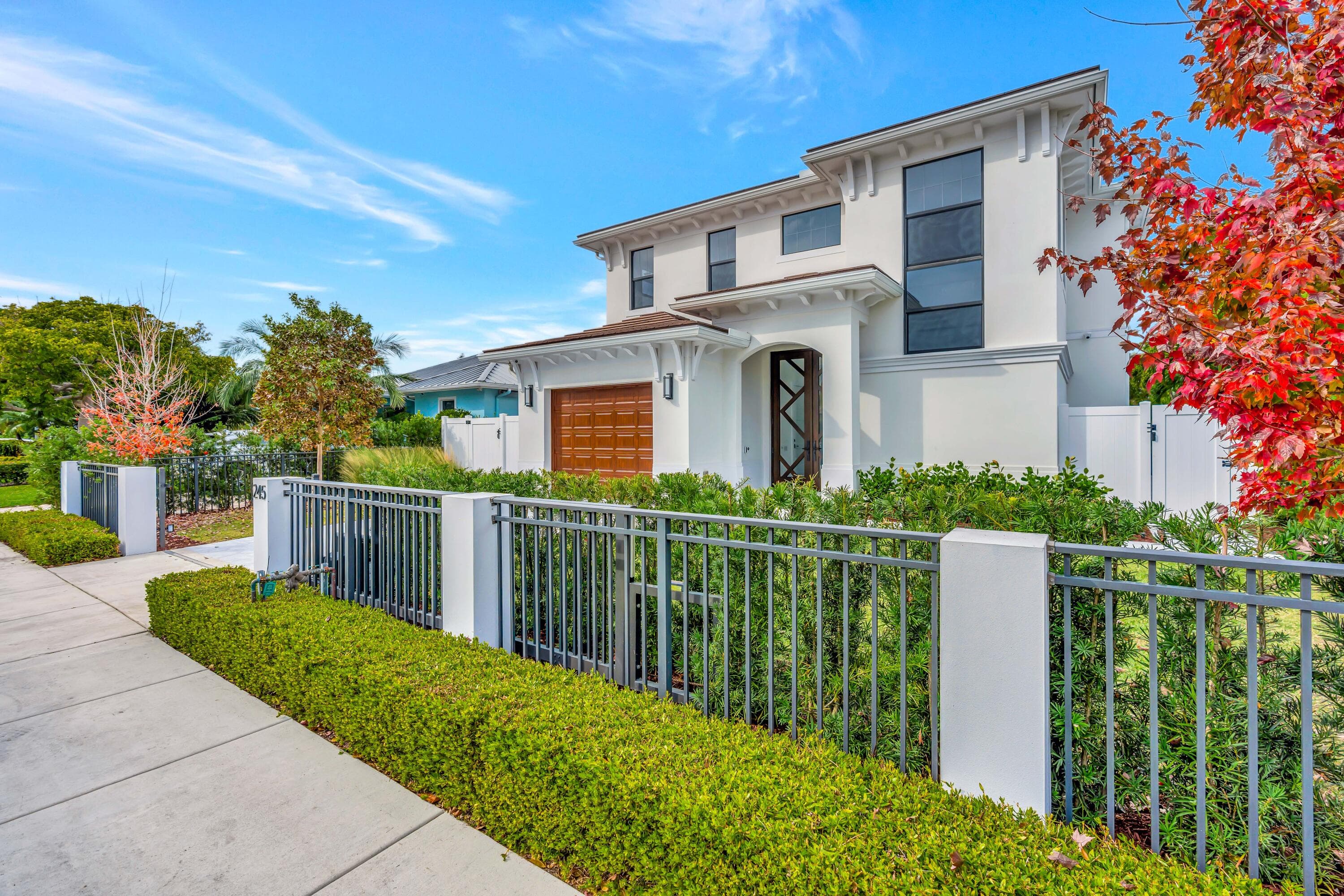 245 Alhambra Place, West Palm Beach, FL 33405 3