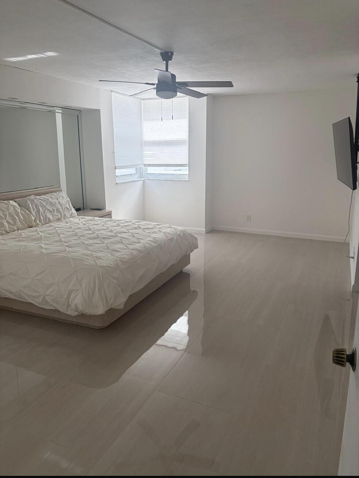 1880 S Ocean Drive 308, Hallandale Beach, FL 33009 2