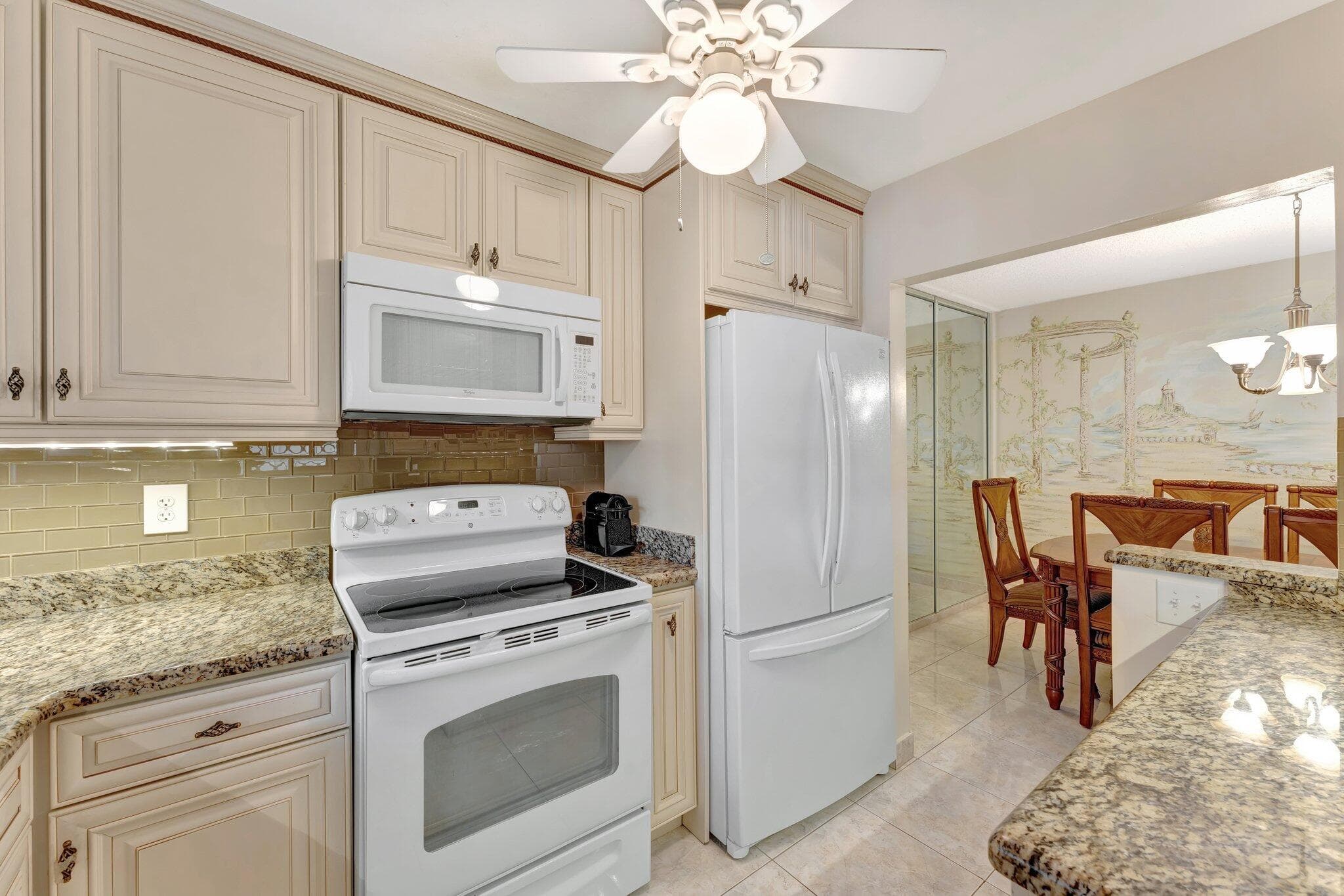 806 SE 7th Street 201, Deerfield Beach, FL 33441 13