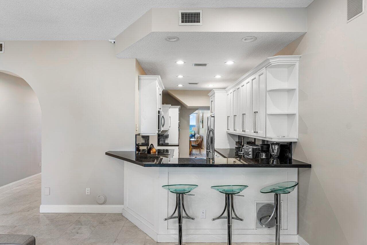 4517 S Ocean Boulevard, Highland Beach, FL 33487 17