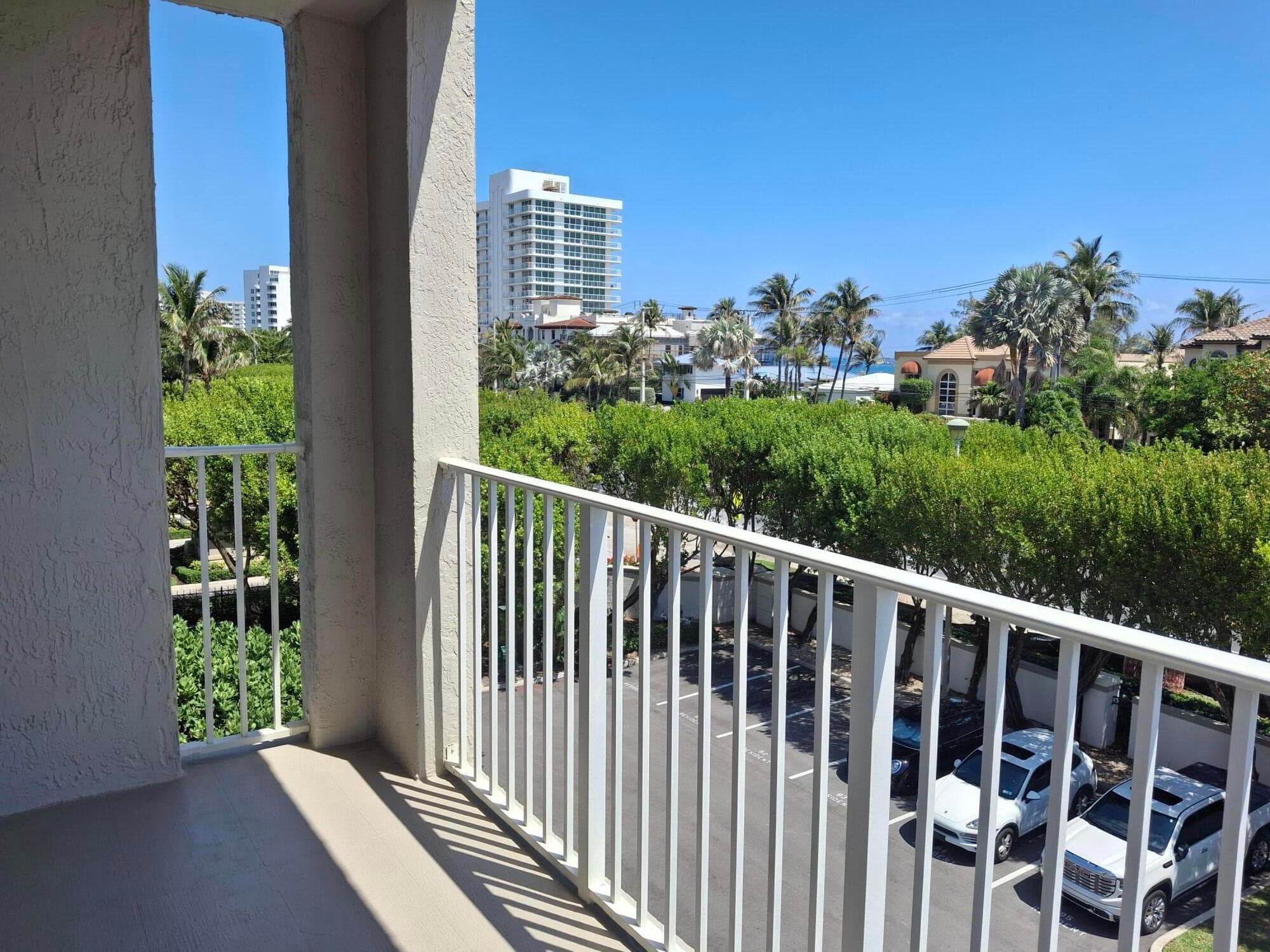 3606 S Ocean Boulevard 402, Highland Beach, FL 33487 35
