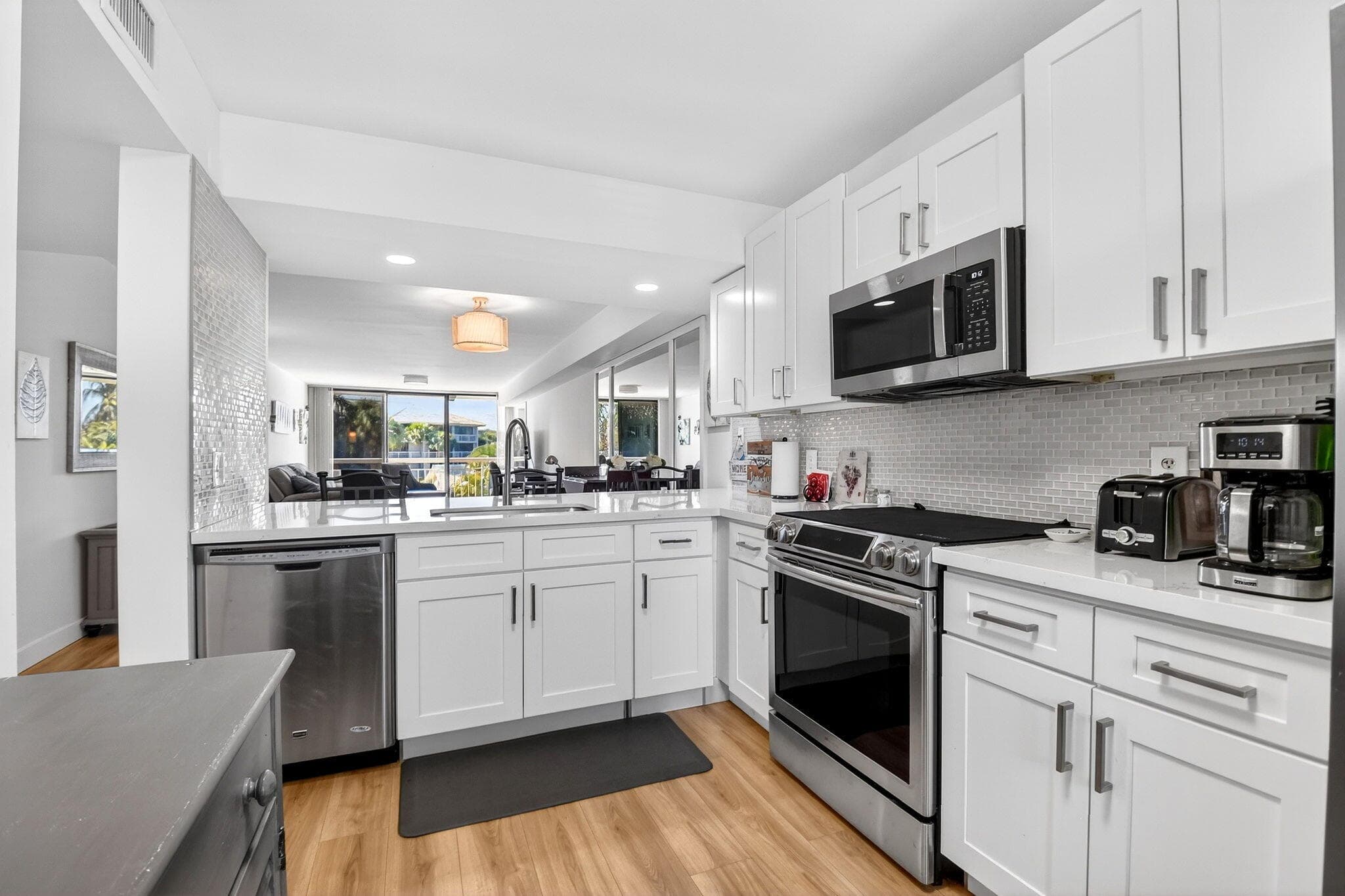 2701 Village Boulevard 303, West Palm Beach, FL 33409 10