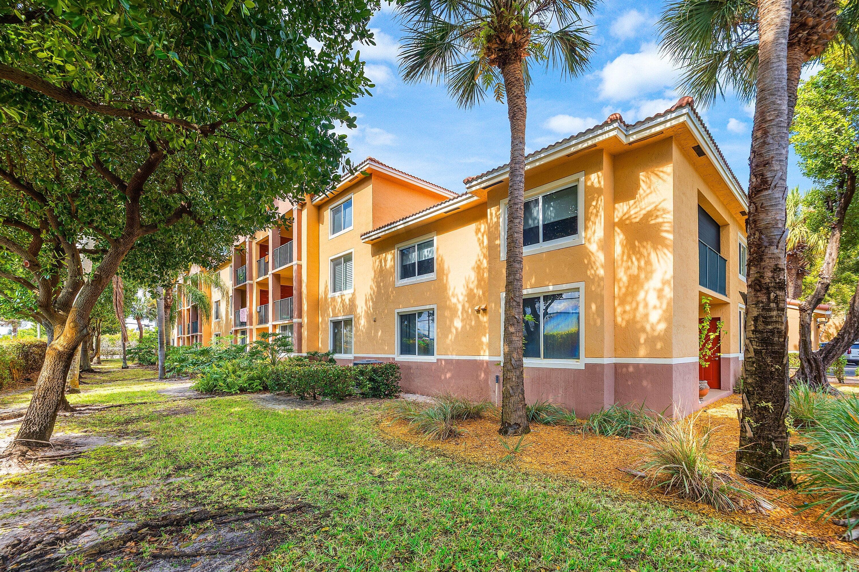 900 Scotia Drive 102, Hypoluxo, FL 33462 36