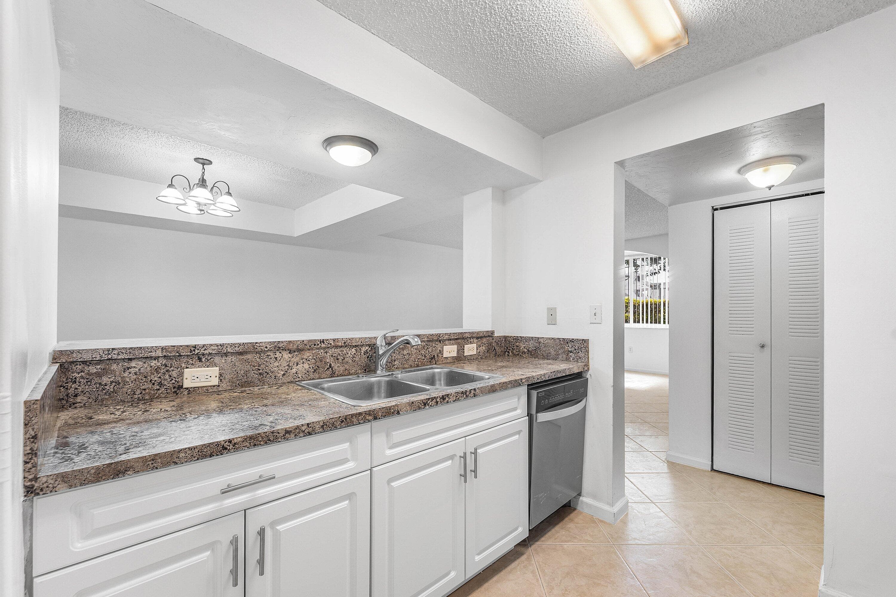 900 Scotia Drive 102, Hypoluxo, FL 33462 18
