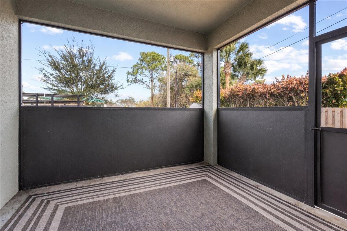 555 SW Halibut Avenue, Port St. Lucie, FL 34953 18