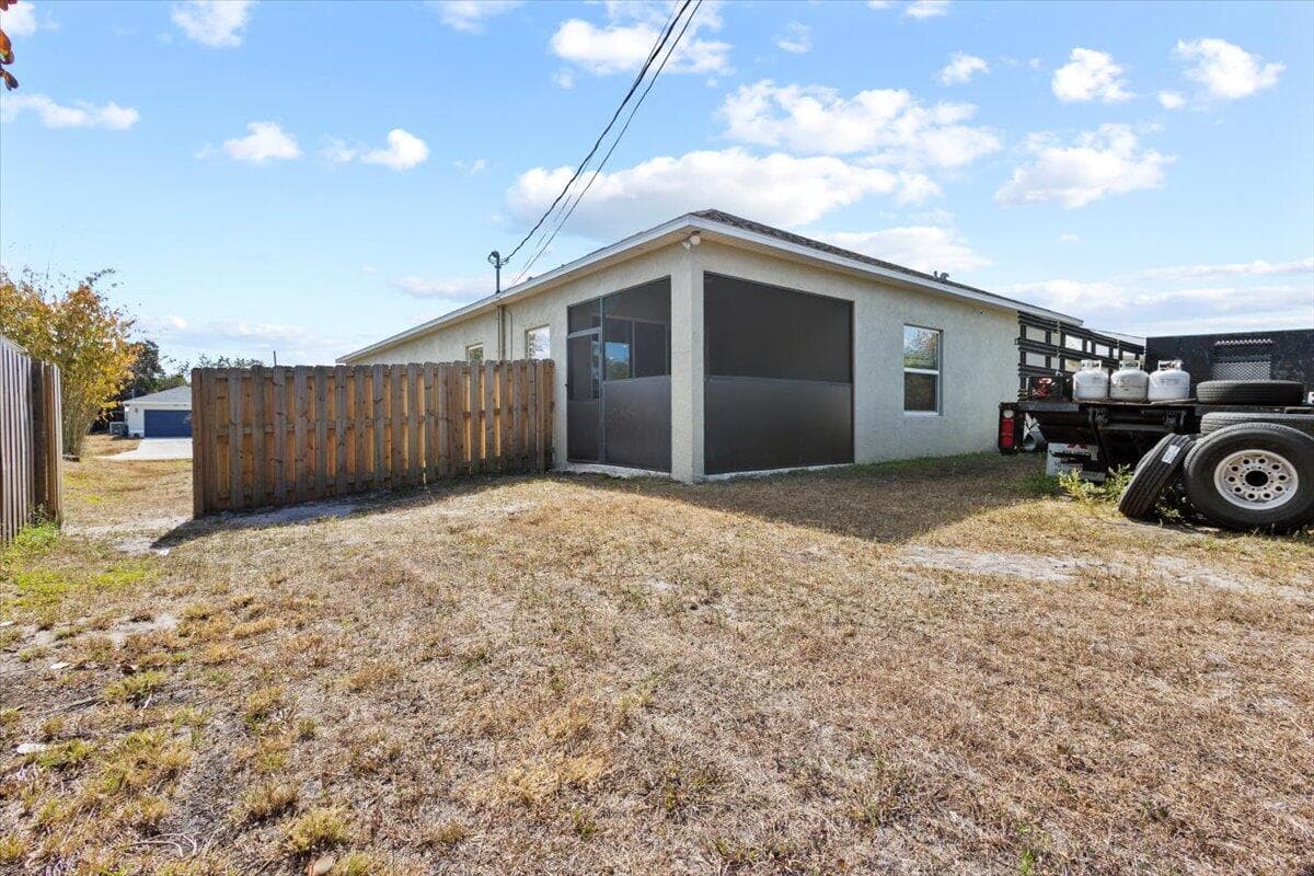 555 SW Halibut Avenue, Port St. Lucie, FL 34953 21