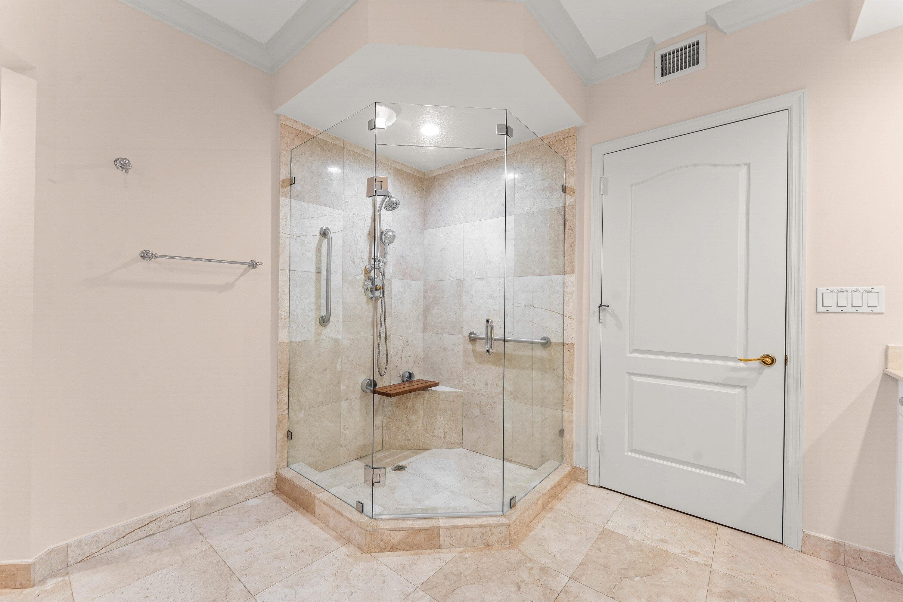 550 SE Mizner Boulevard B501, Boca Raton, FL 33432 17