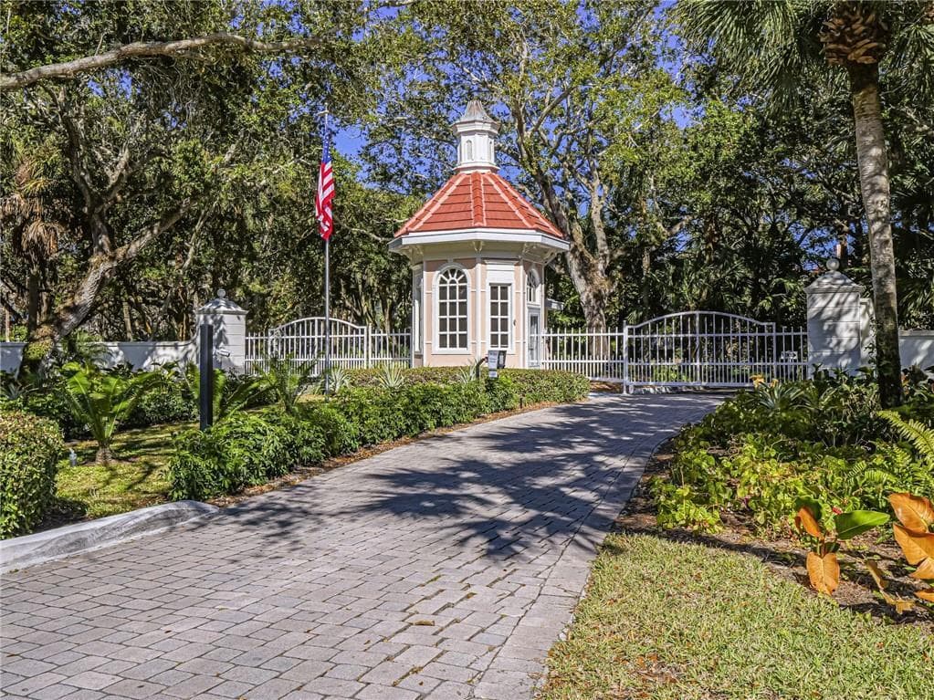 5690 Highway A1a Highway 101n, Indian River Shores, FL 32963 35
