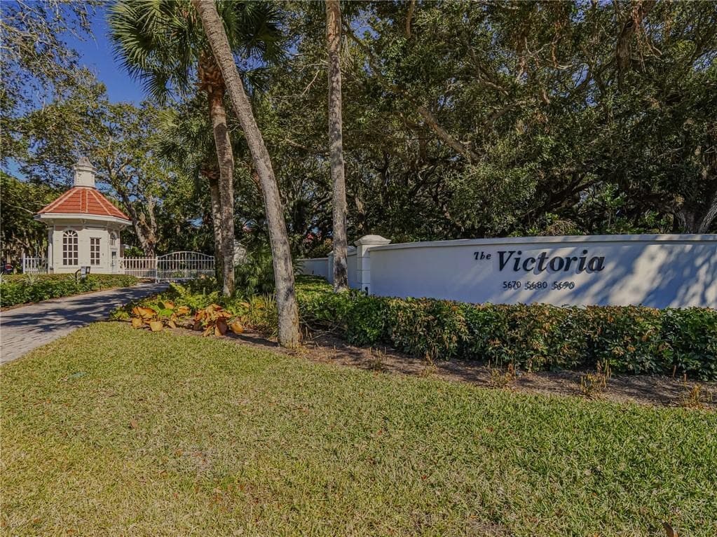 5690 Highway A1a Highway 101n, Indian River Shores, FL 32963 36