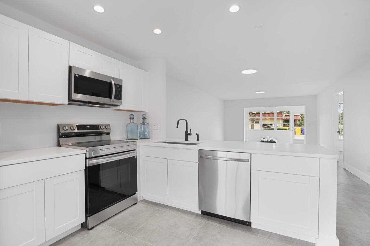 737 Nantucket Circle B, Lake Worth, FL 33467 10