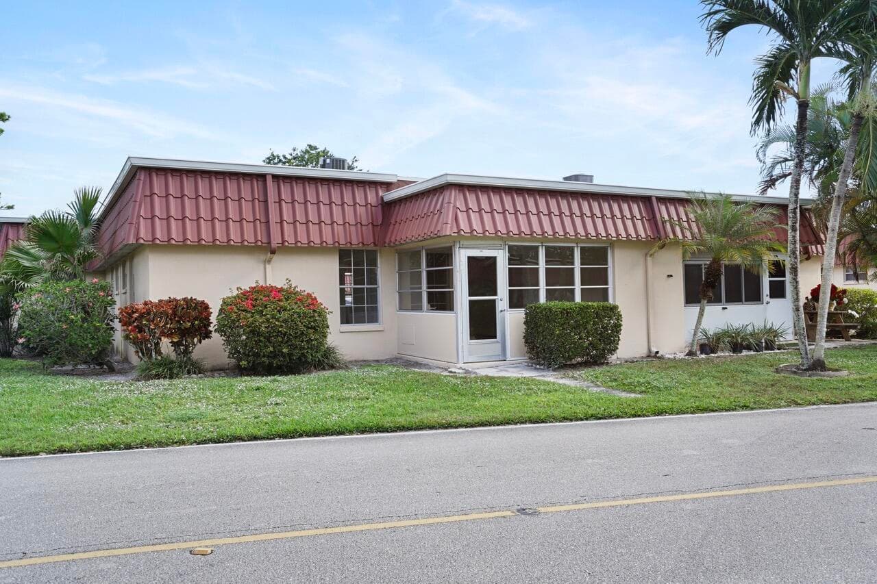 737 Nantucket Circle B, Lake Worth, FL 33467 23