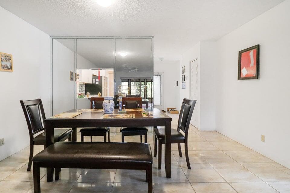 107 Lake Terry Drive, West Palm Beach, FL 33411 8