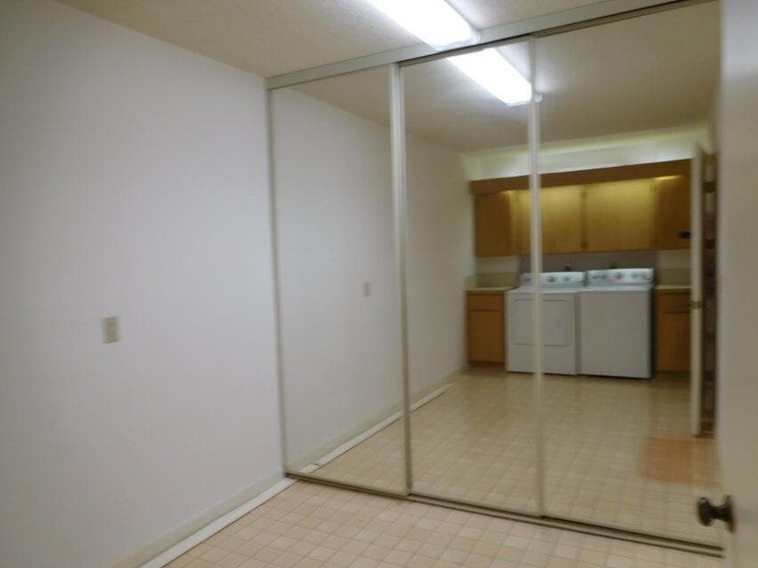 2601 Village Boulevard 406, West Palm Beach, FL 33409 14