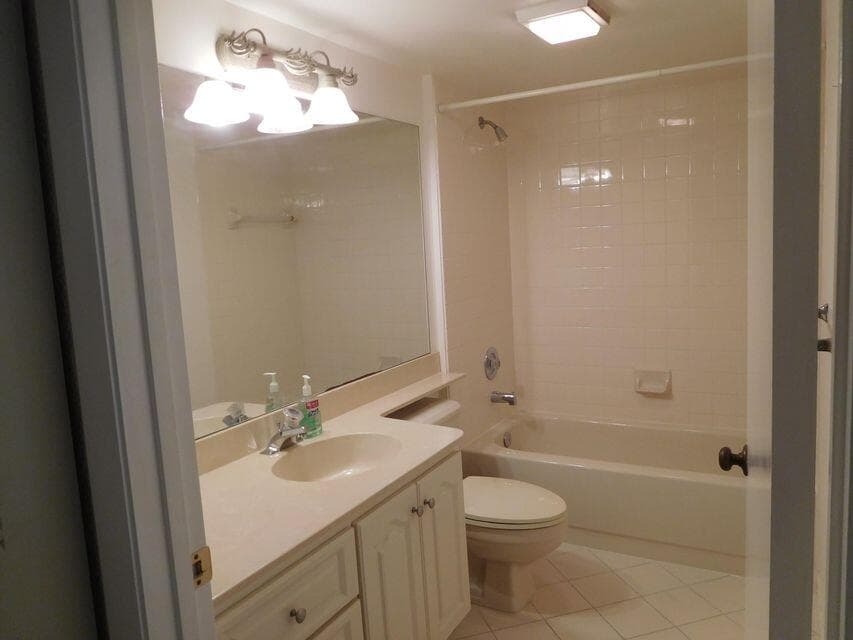 2461 Village Boulevard 102, West Palm Beach, FL 33409 7