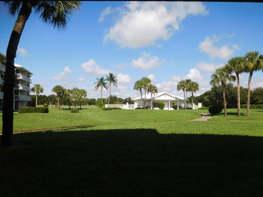 2461 Village Boulevard 102, West Palm Beach, FL 33409 13