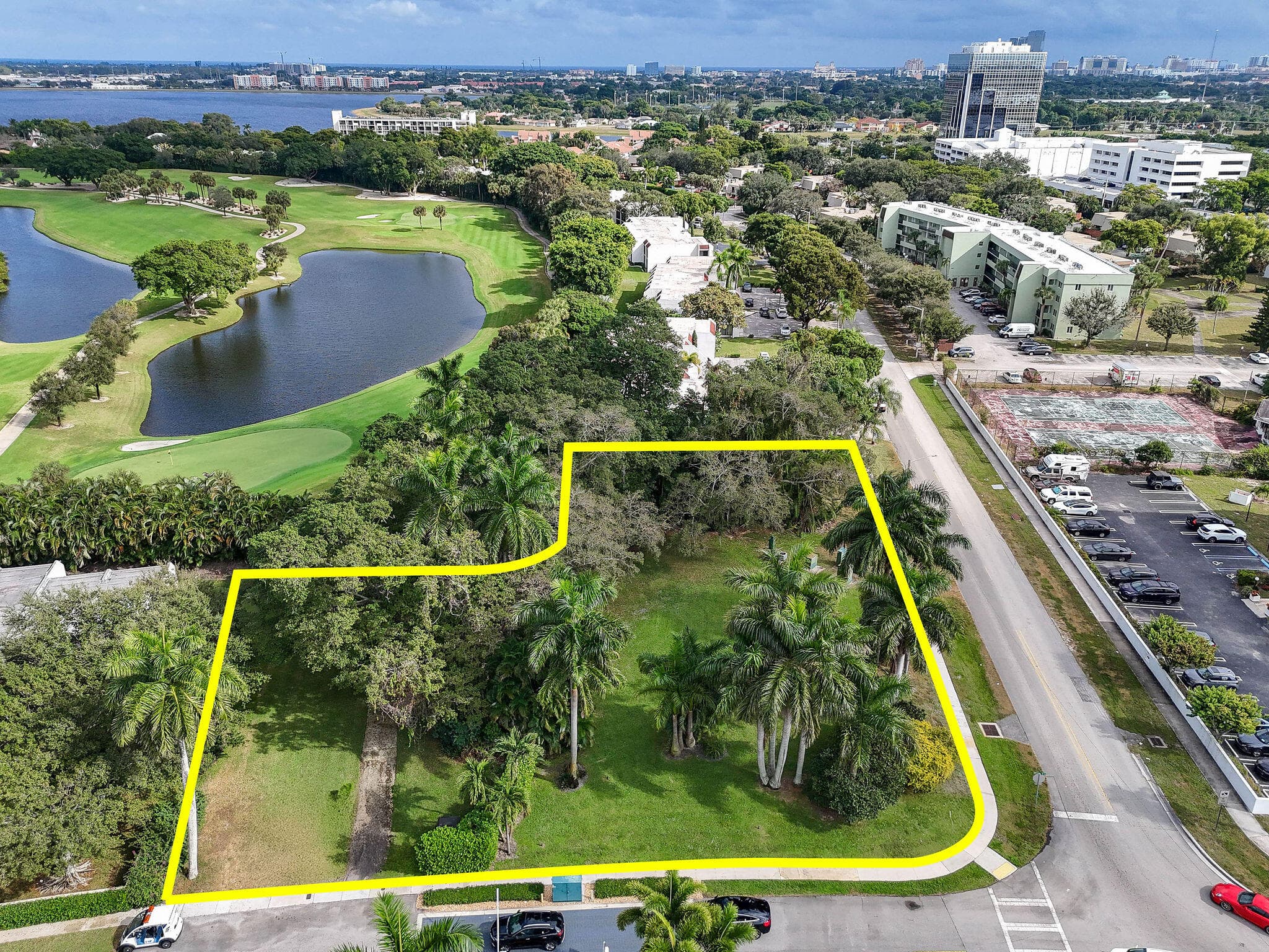 1617 Embassy Drive, West Palm Beach, FL 33401 7