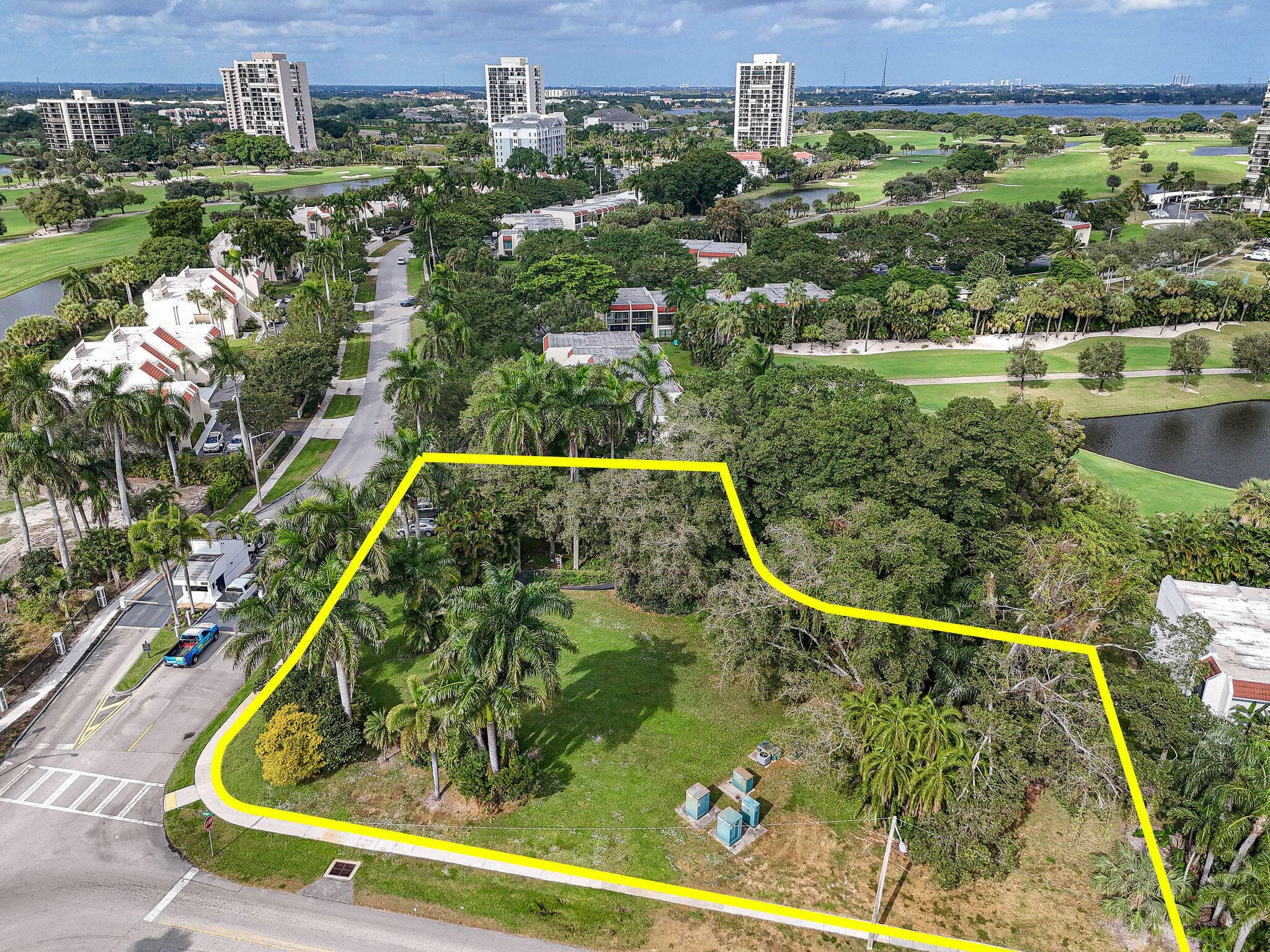 1617 Embassy Drive, West Palm Beach, FL 33401 9