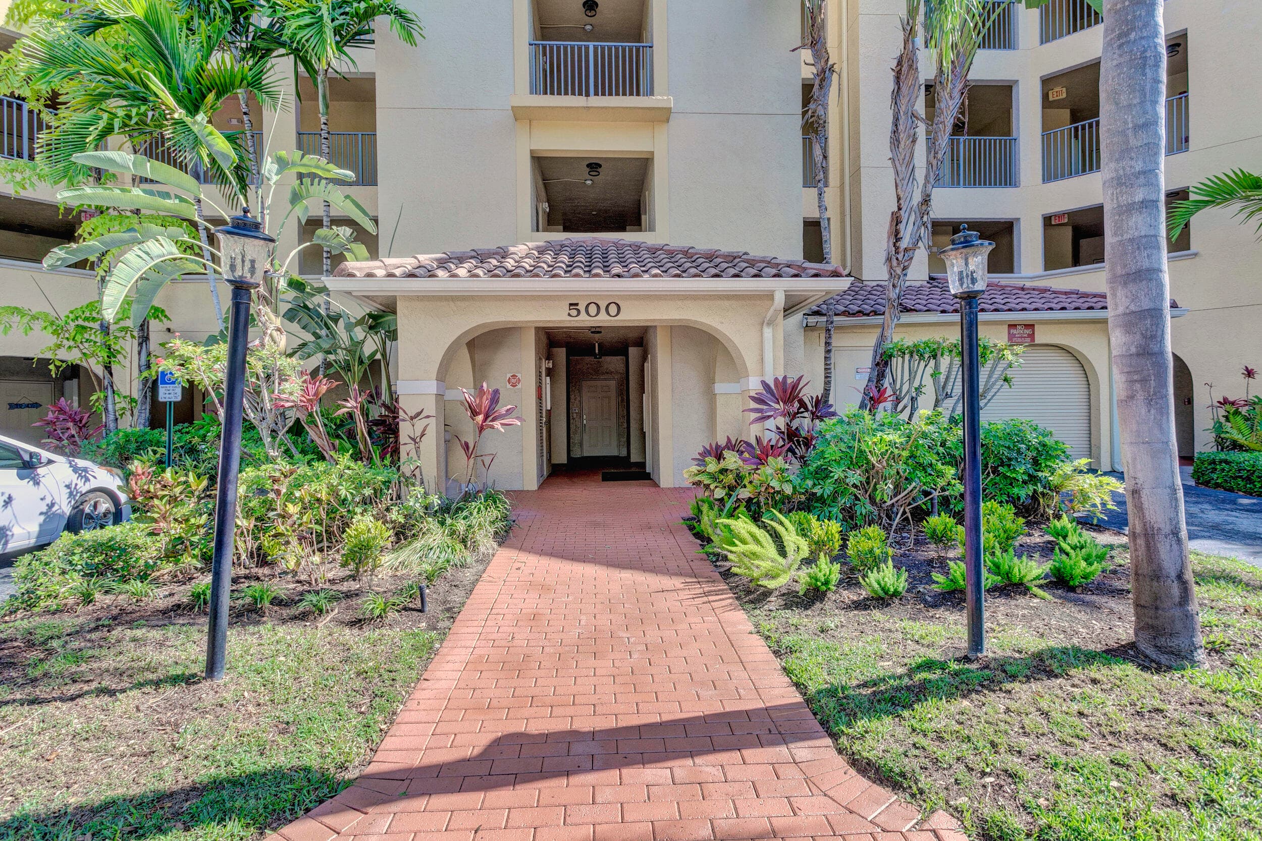 500 Uno Lago Drive 402, Juno Beach, FL 33408 4