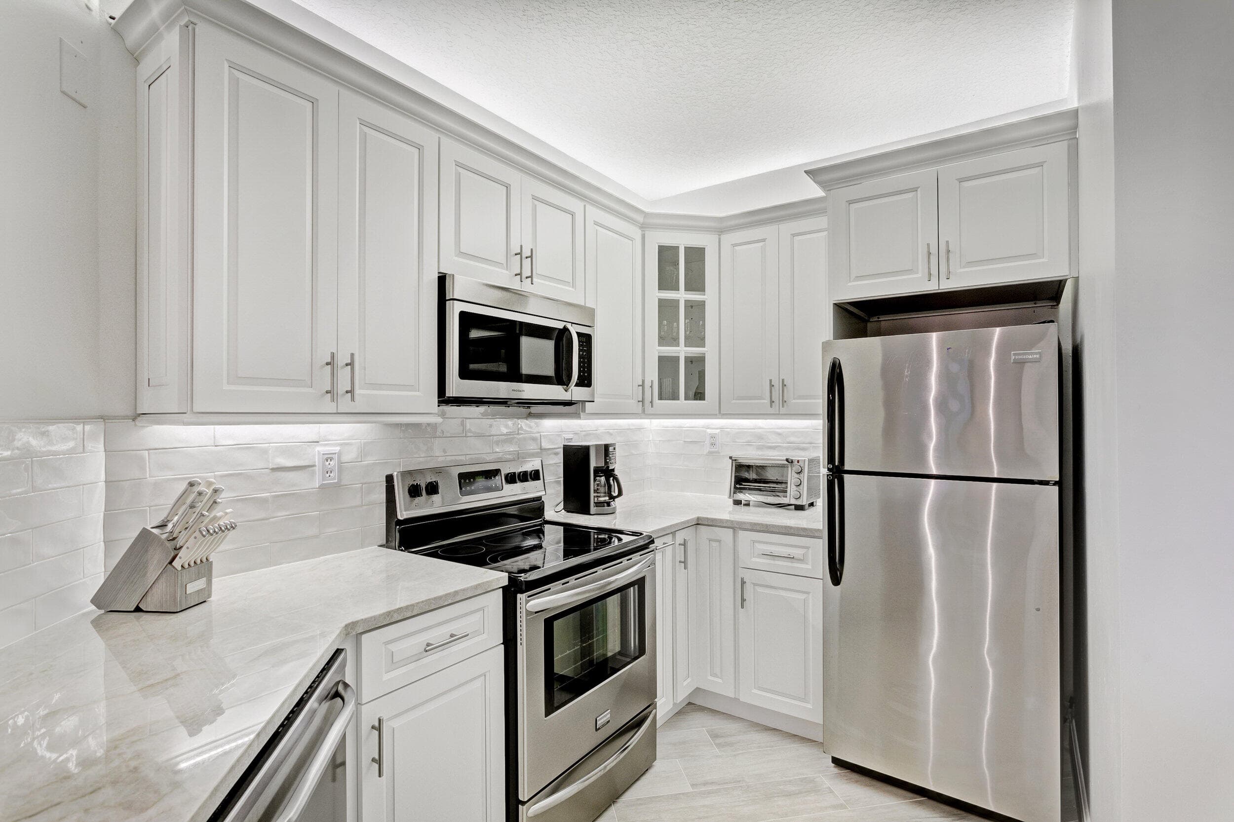 500 Uno Lago Drive 402, Juno Beach, FL 33408 2