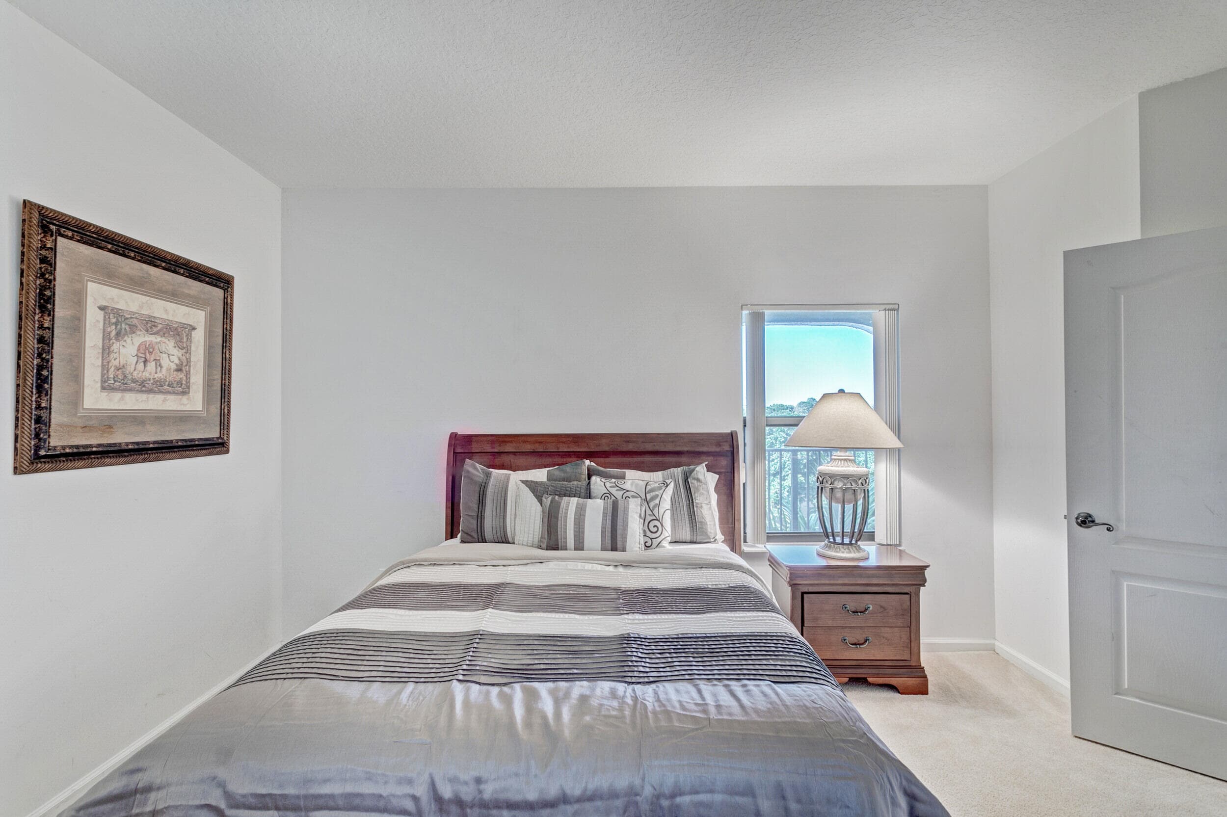 500 Uno Lago Drive 402, Juno Beach, FL 33408 25