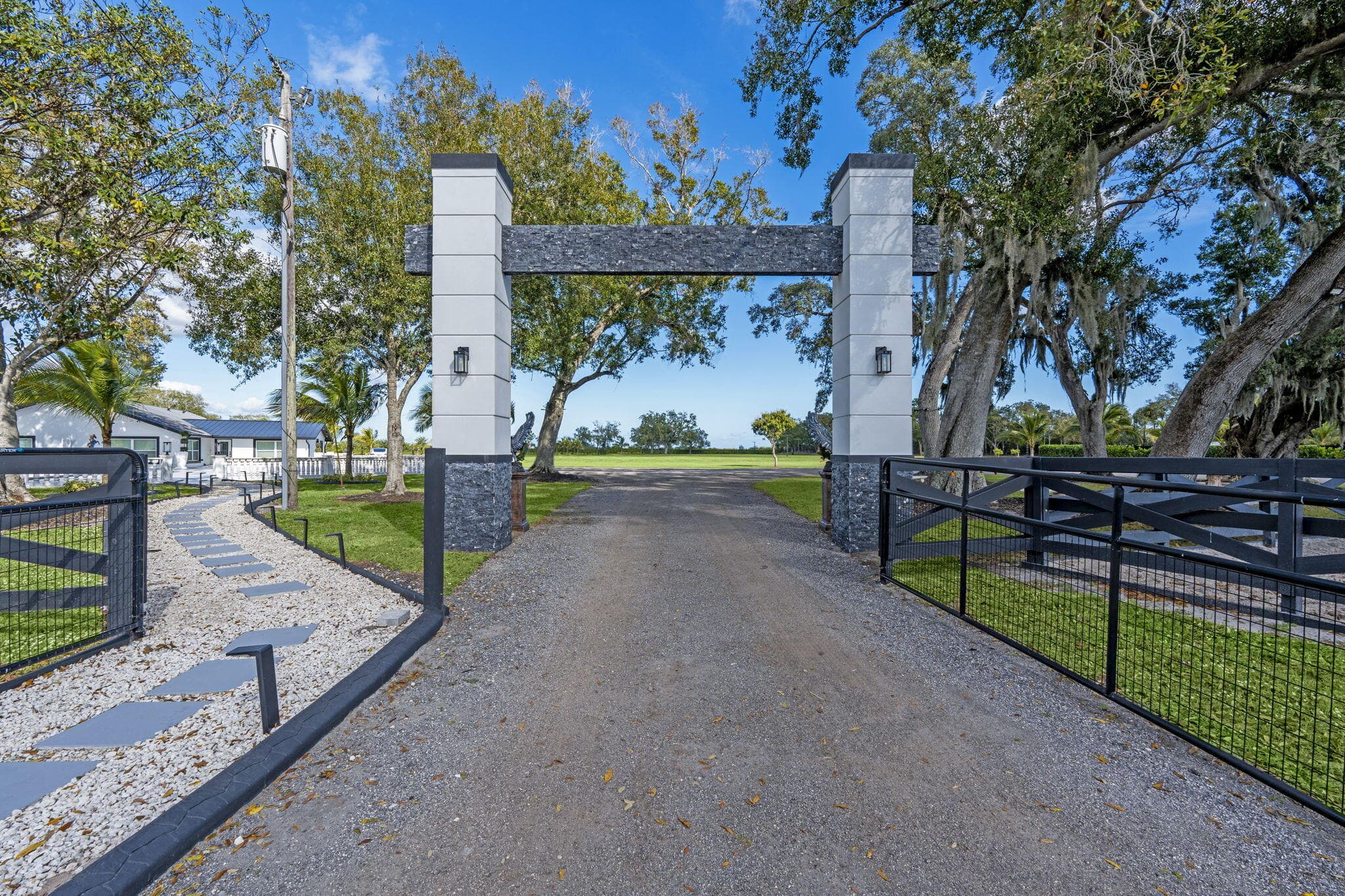 16200 Orange Avenue, Fort Pierce, FL 34945 4