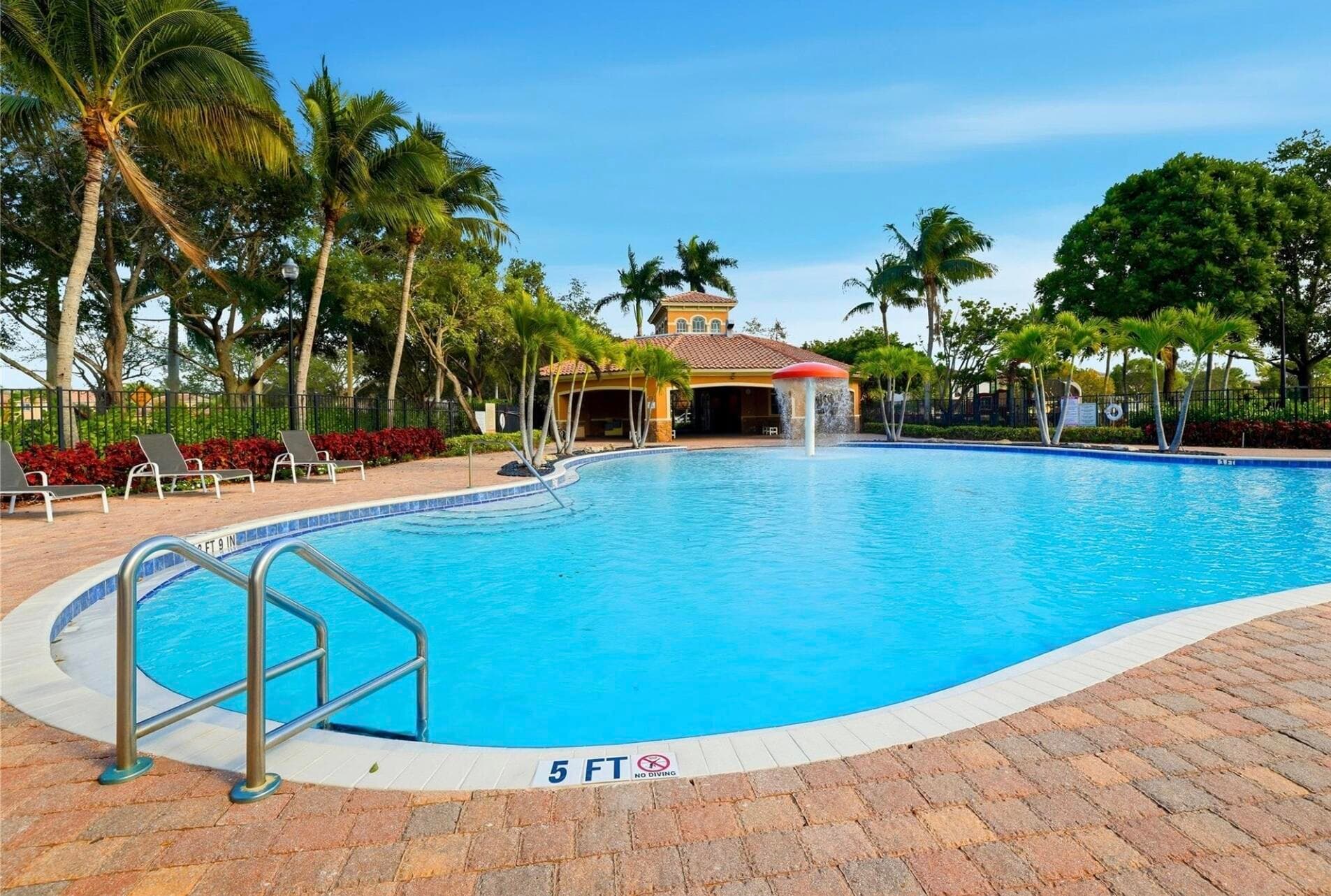 236 Gazetta Way, West Palm Beach, FL 33413 21