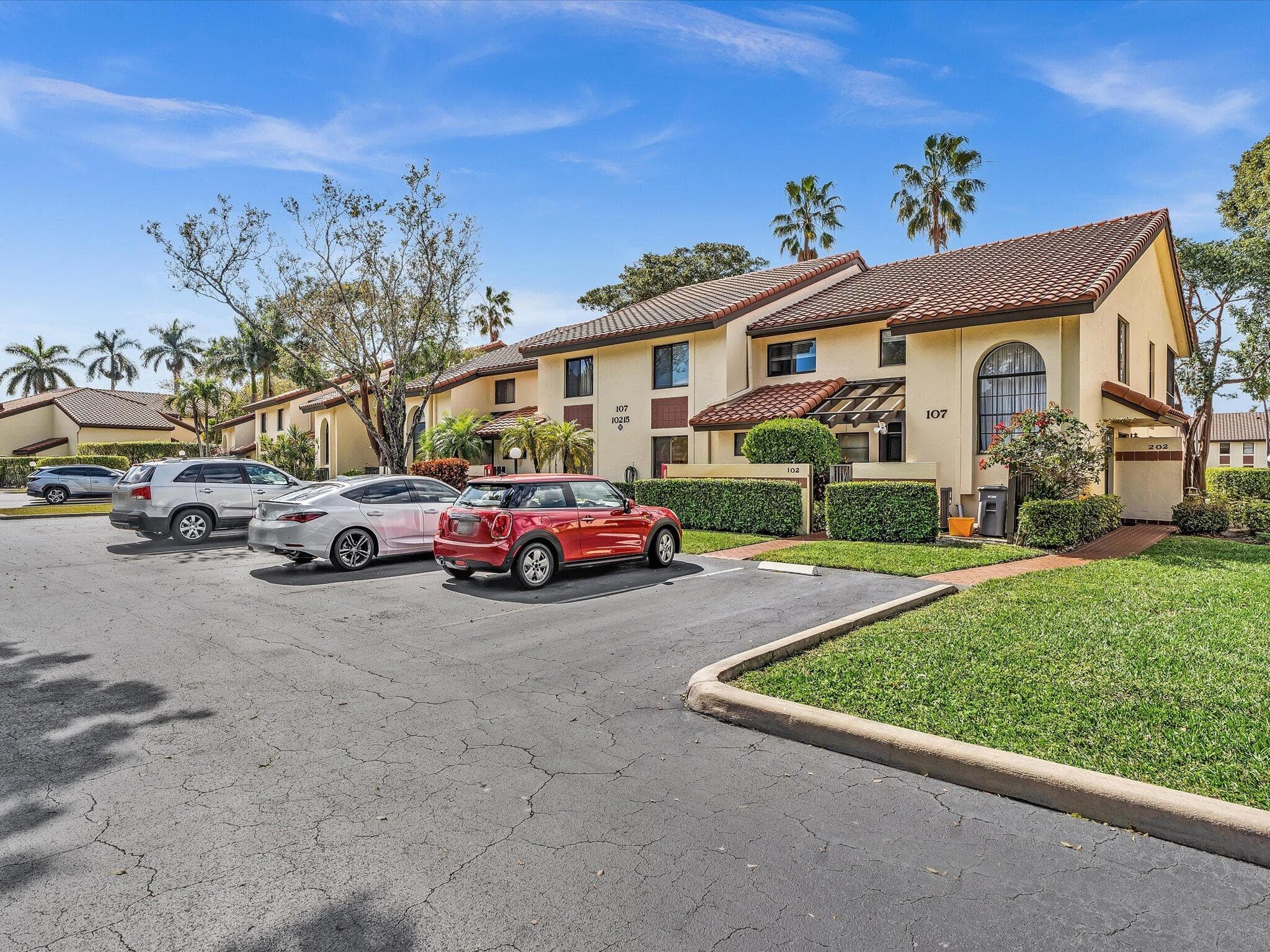 10215 N Circle Lake Drive 201, Boynton Beach, FL 33437 3