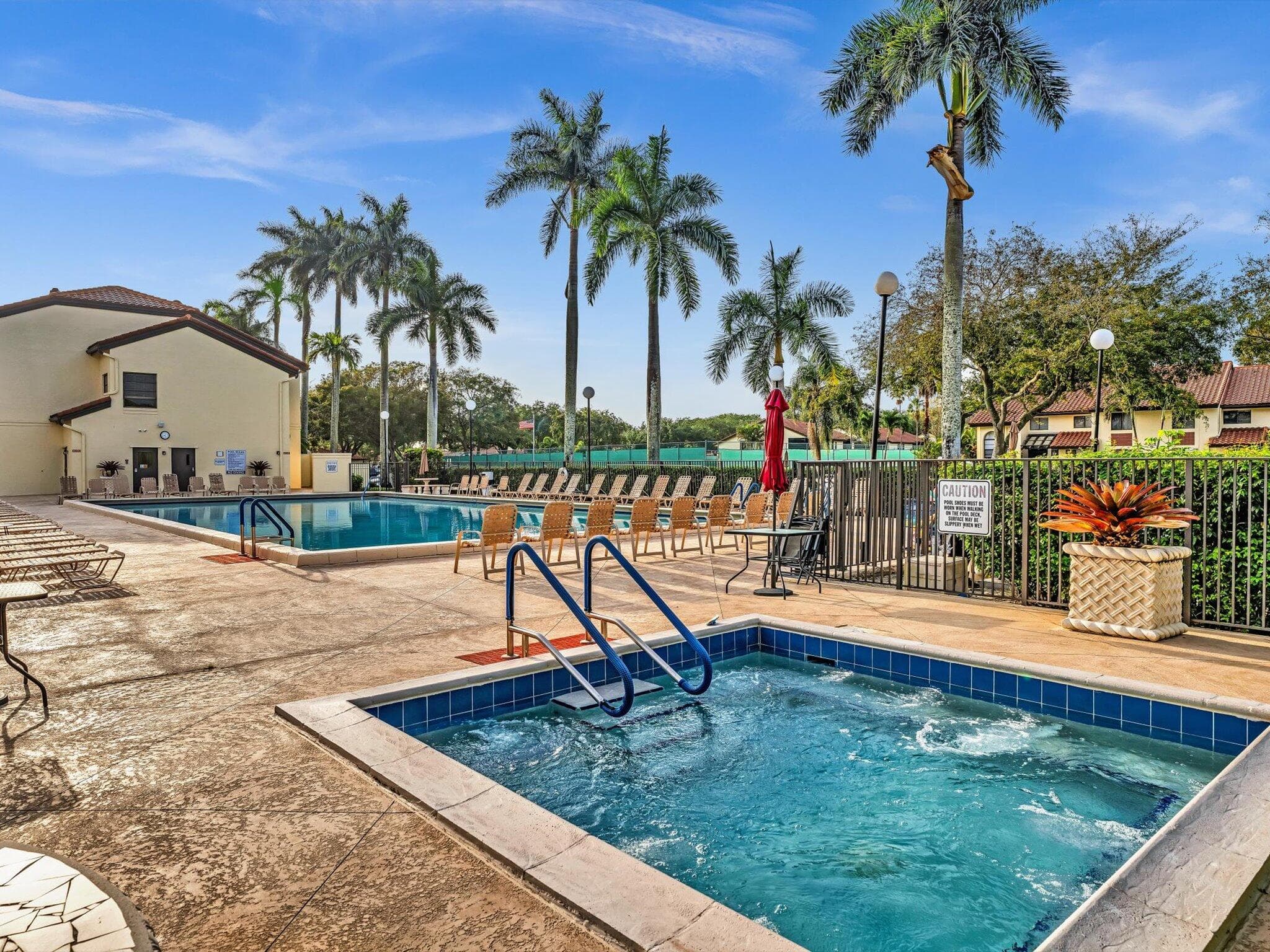 10215 N Circle Lake Drive 201, Boynton Beach, FL 33437 35