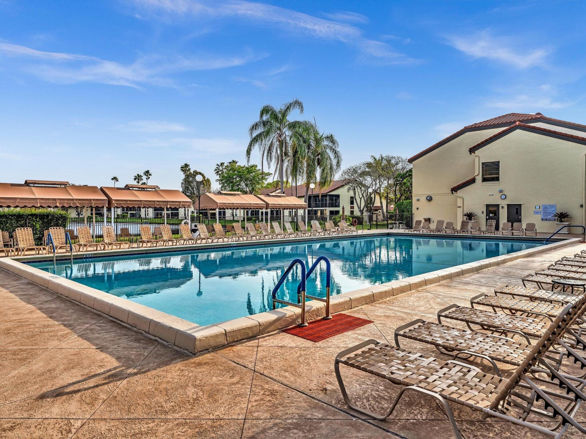 10215 N Circle Lake Drive 201, Boynton Beach, FL 33437 34