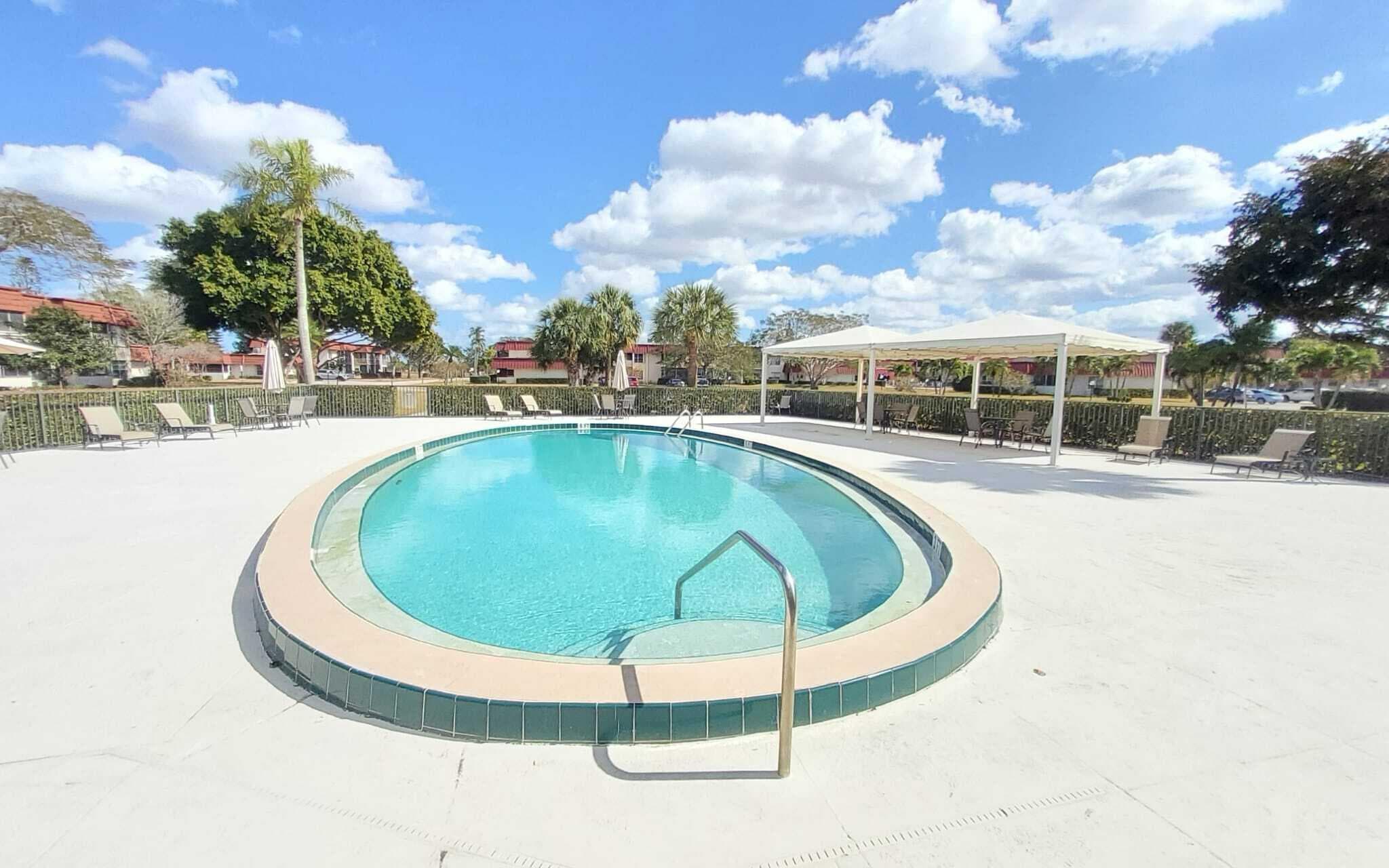 12003 Poinciana Boulevard 204, Royal Palm Beach, FL 33411 13