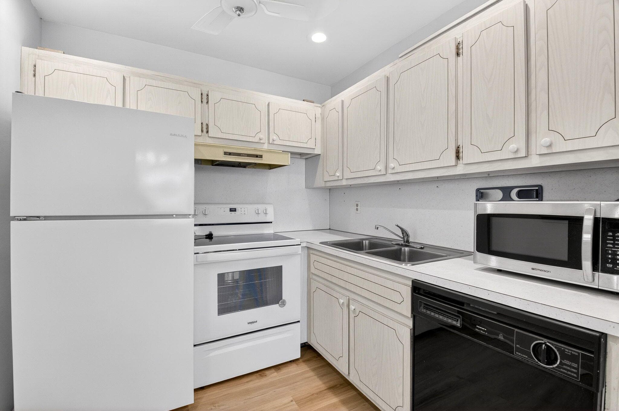 480 W Boynton Beach Boulevard 205, Boynton Beach, FL 33435 4