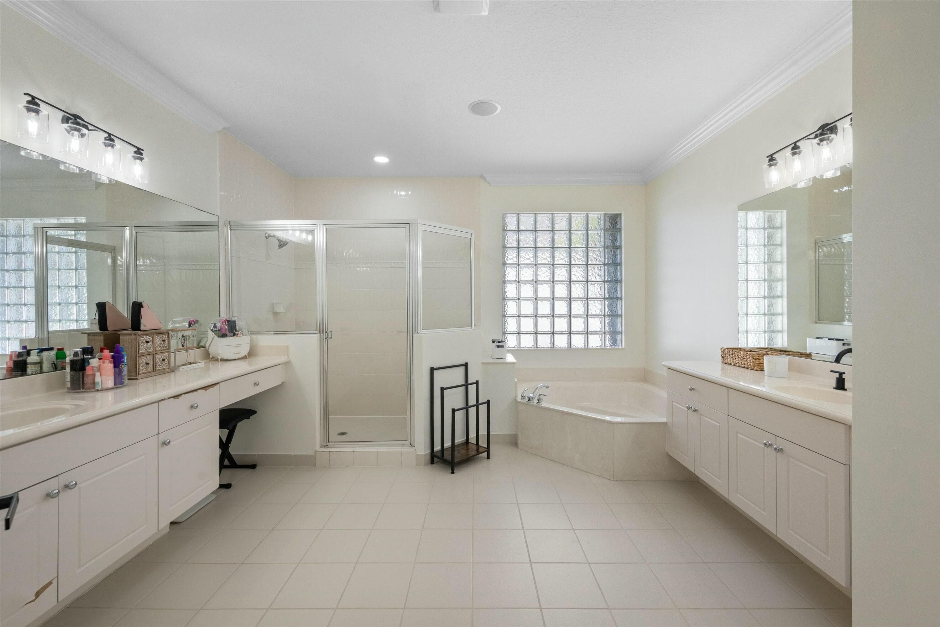 1386 Beacon Circle, Wellington, FL 33414 16