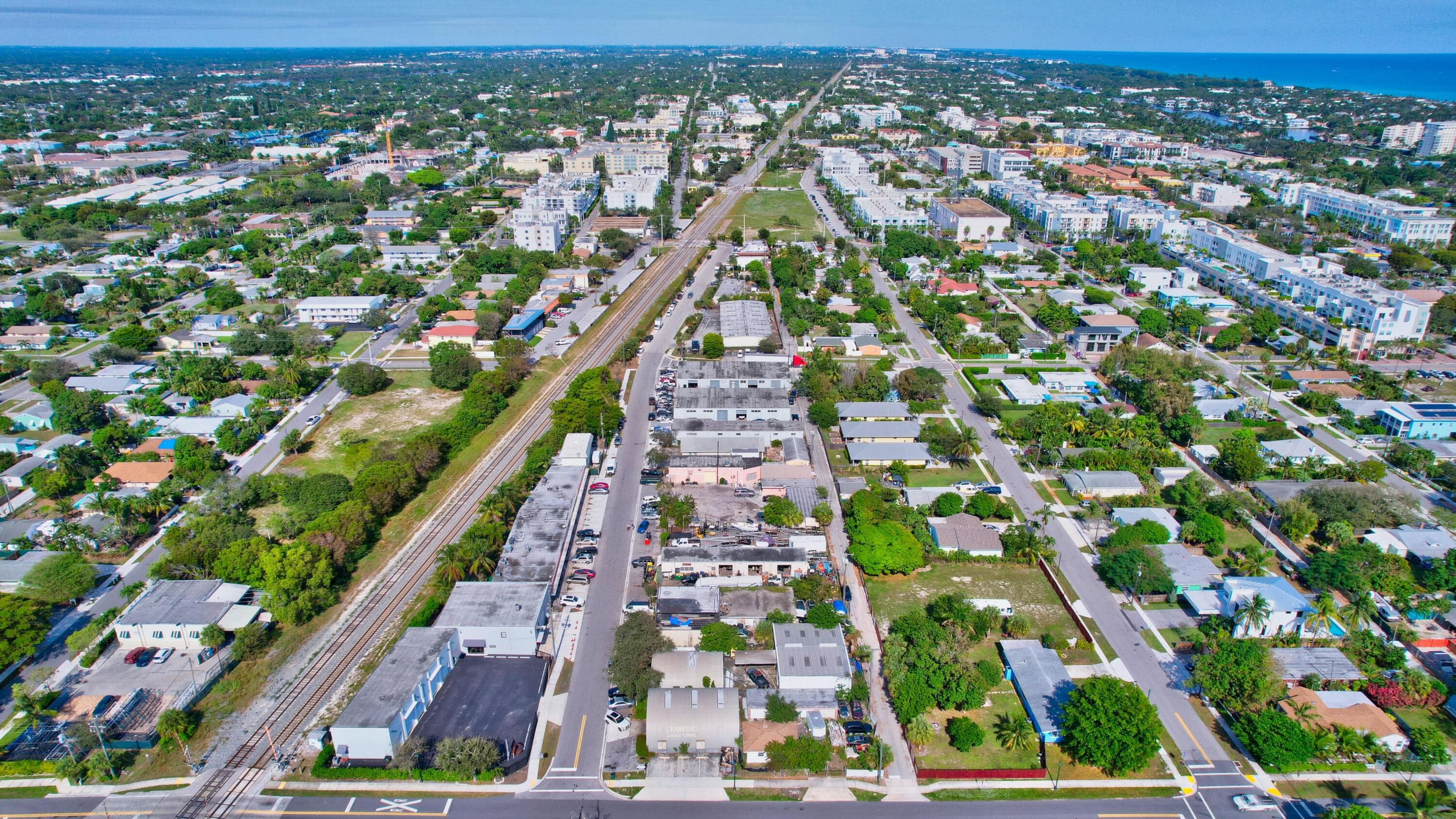 369 SE 2nd Avenue, Delray Beach, FL 33483 5