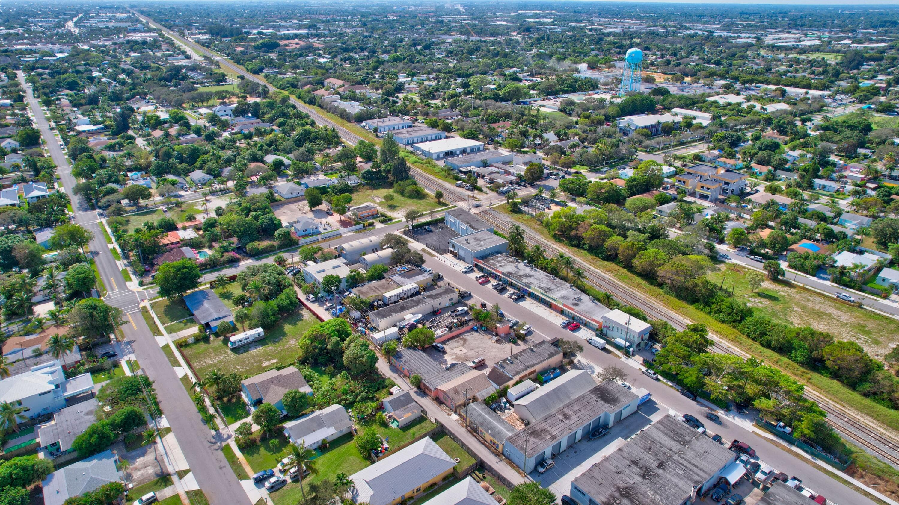 369 SE 2nd Avenue, Delray Beach, FL 33483 10