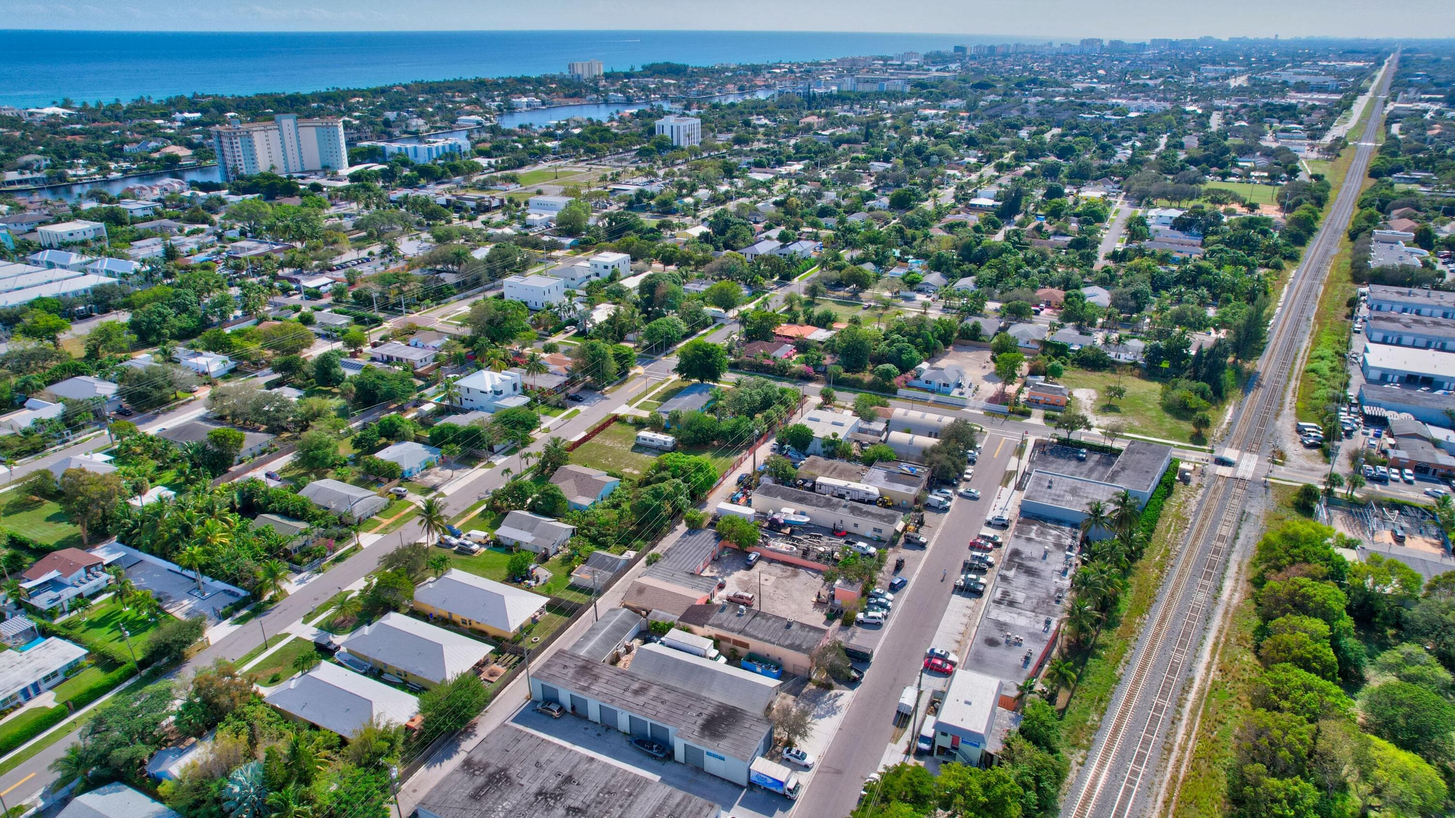 369 SE 2nd Avenue, Delray Beach, FL 33483 12