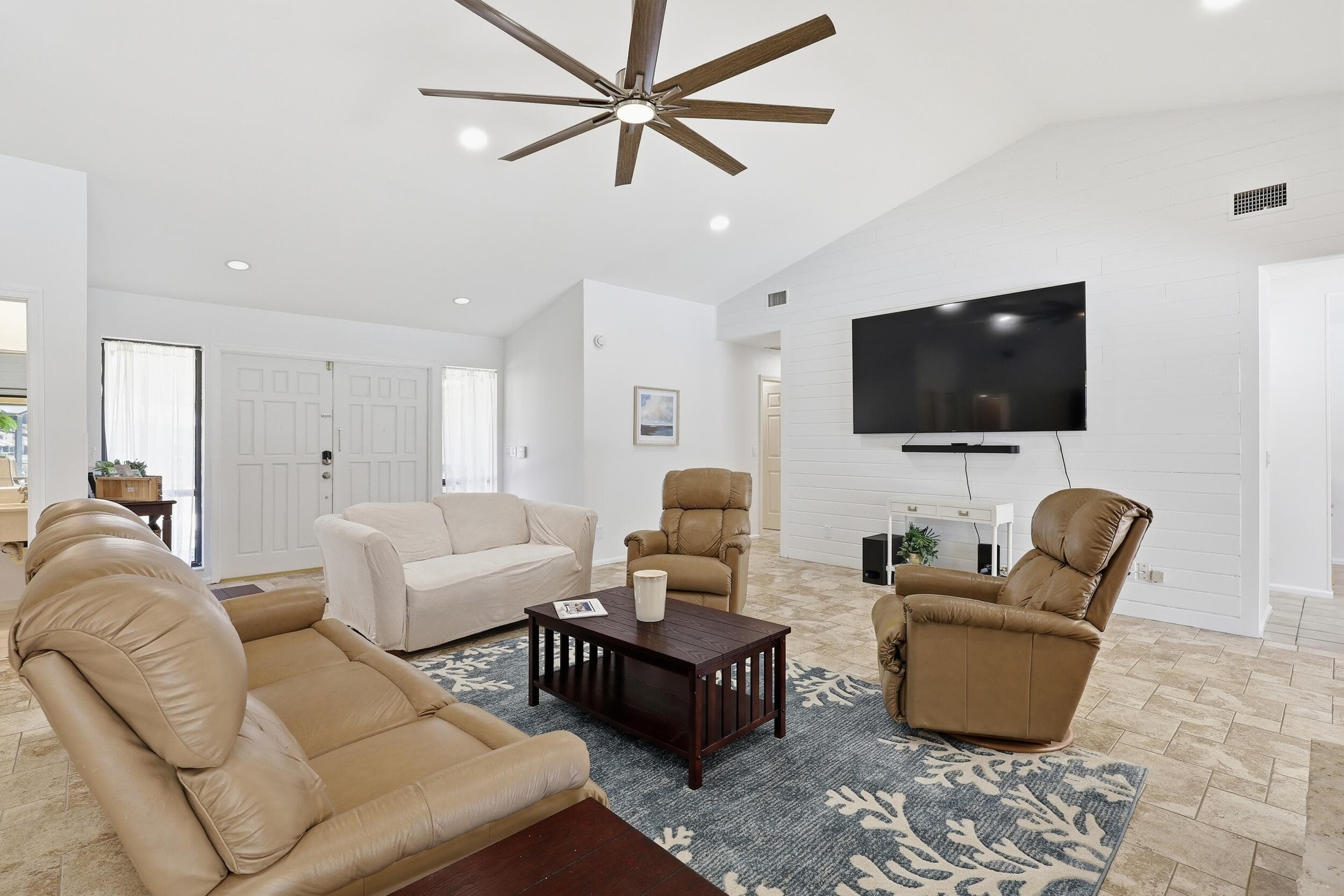 3 Old Fence Road, Palm Beach Gardens, FL 33418 3