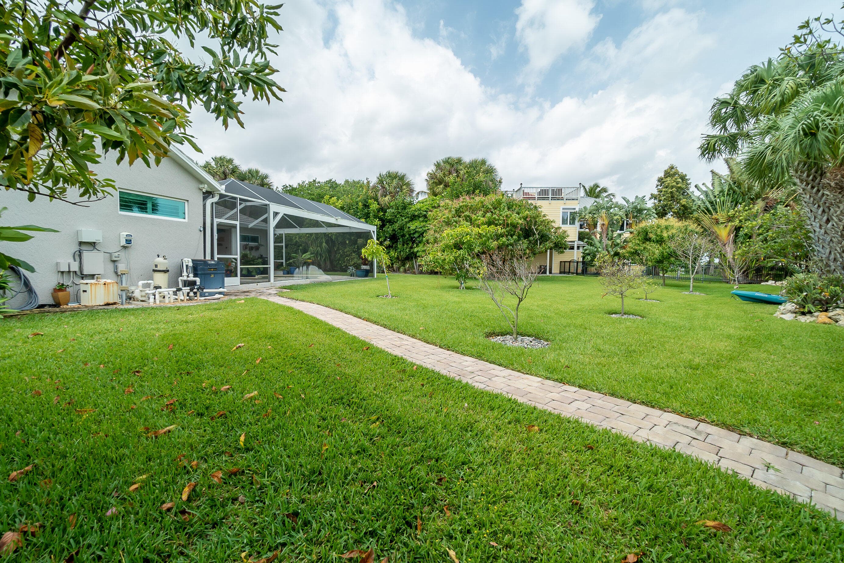 1714 Coconut Drive, Fort Pierce, FL 34949 33