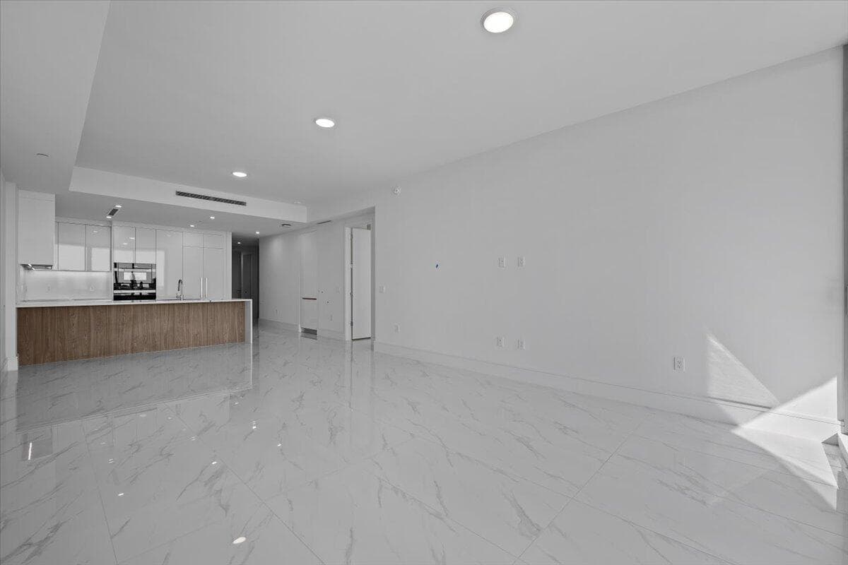 220 Lake Shore Drive 804, Lake Park, FL 33403 5