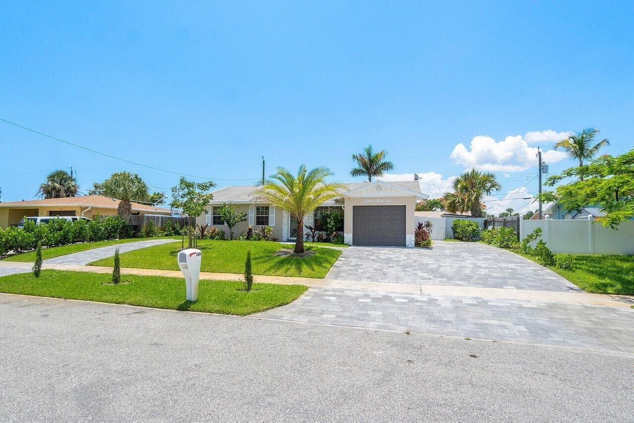 1837 16th Avenue N, Lake Worth Beach, FL 33460 2