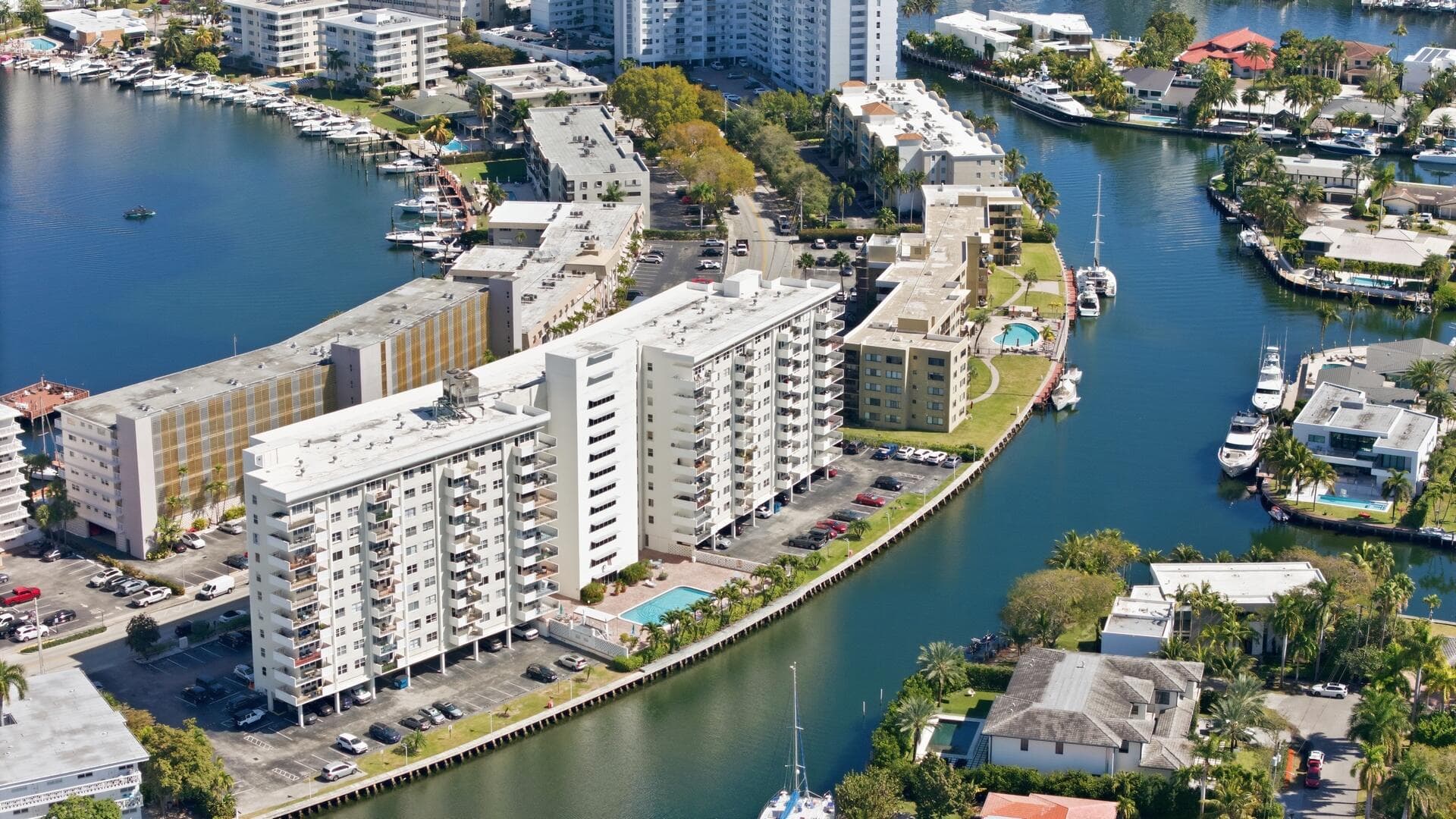 401 Golden Isles Drive 1009, Hallandale Beach, FL 33009 36